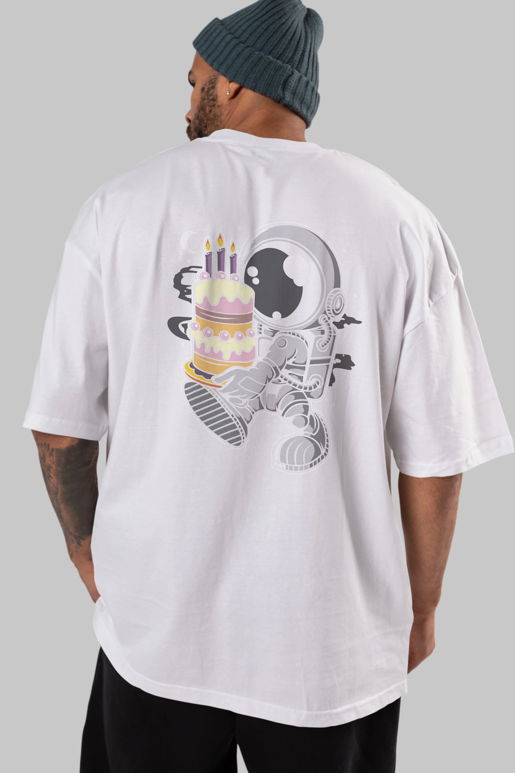 Astronaut Birthday Cake Arka Baskılı Oversize t-shirt Erkek Kadın Unisex