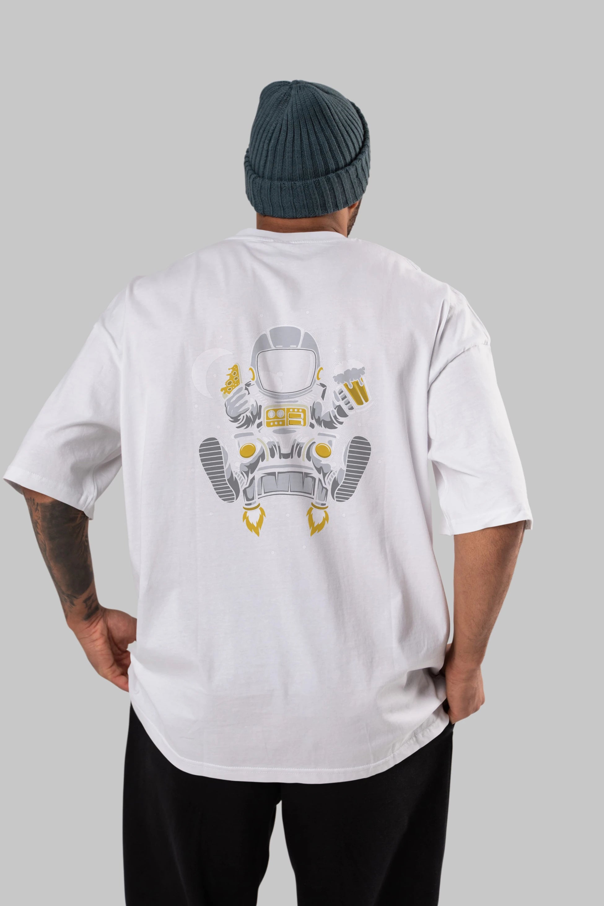 Astronaut Relax (2) Arka Baskılı Oversize t-shirt Erkek Kadın Unisex