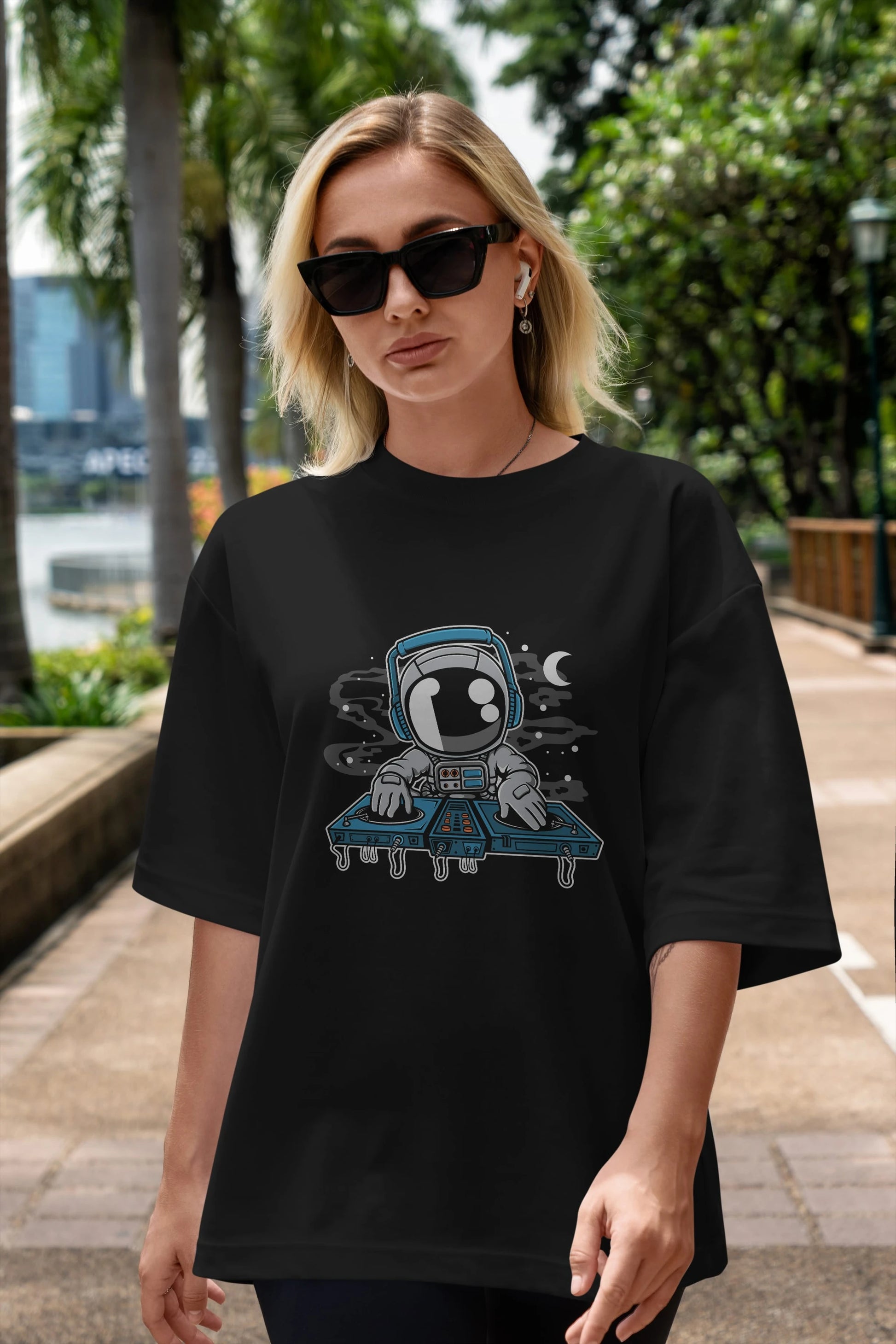 Astronaut Turntable Ön Baskılı Oversize t-shirt Erkek Kadın Unisex