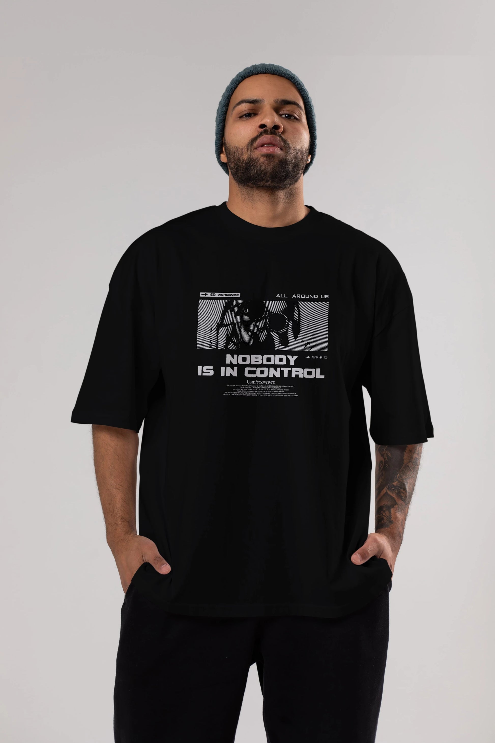 Nobody is in Control Ön Baskılı Oversize t-shirt Erkek Kadın Unisex