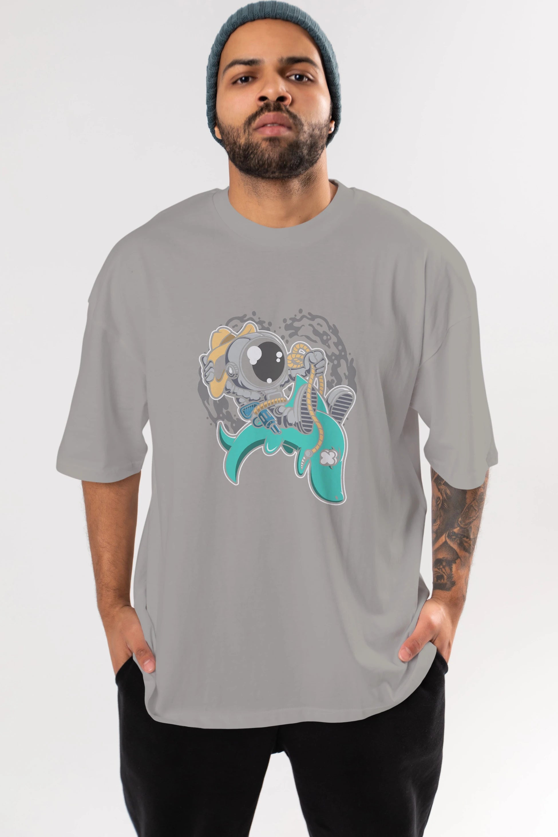 Astronaut Riding Shark Ön Baskılı Oversize t-shirt Erkek Kadın Unisex