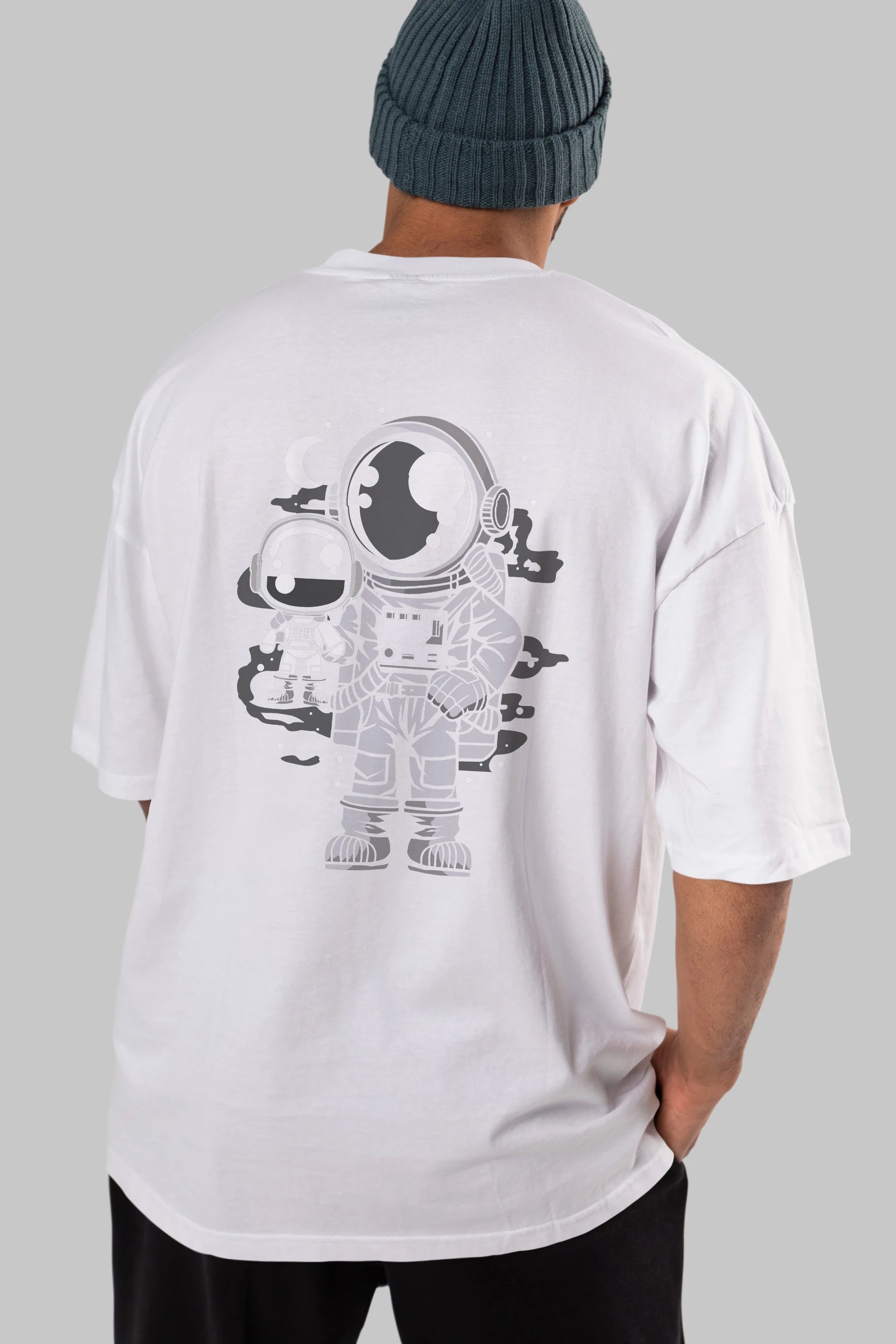 Astronaut And His Doll Arka Baskılı Oversize t-shirt Erkek Kadın Unisex