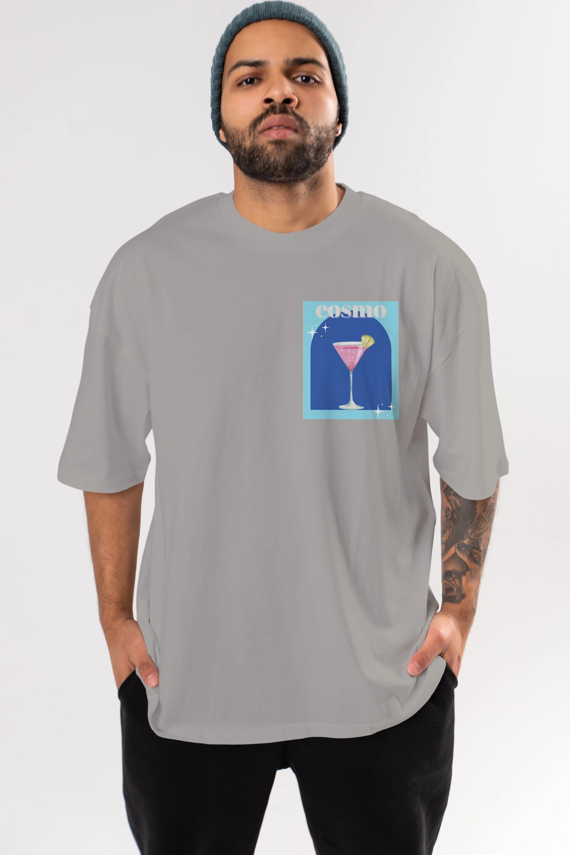 Cosmopolitan 2 Ön Sol Baskılı Oversize t-shirt Erkek Kadın Unisex %100 Pamuk Bisiklet Yaka tişort