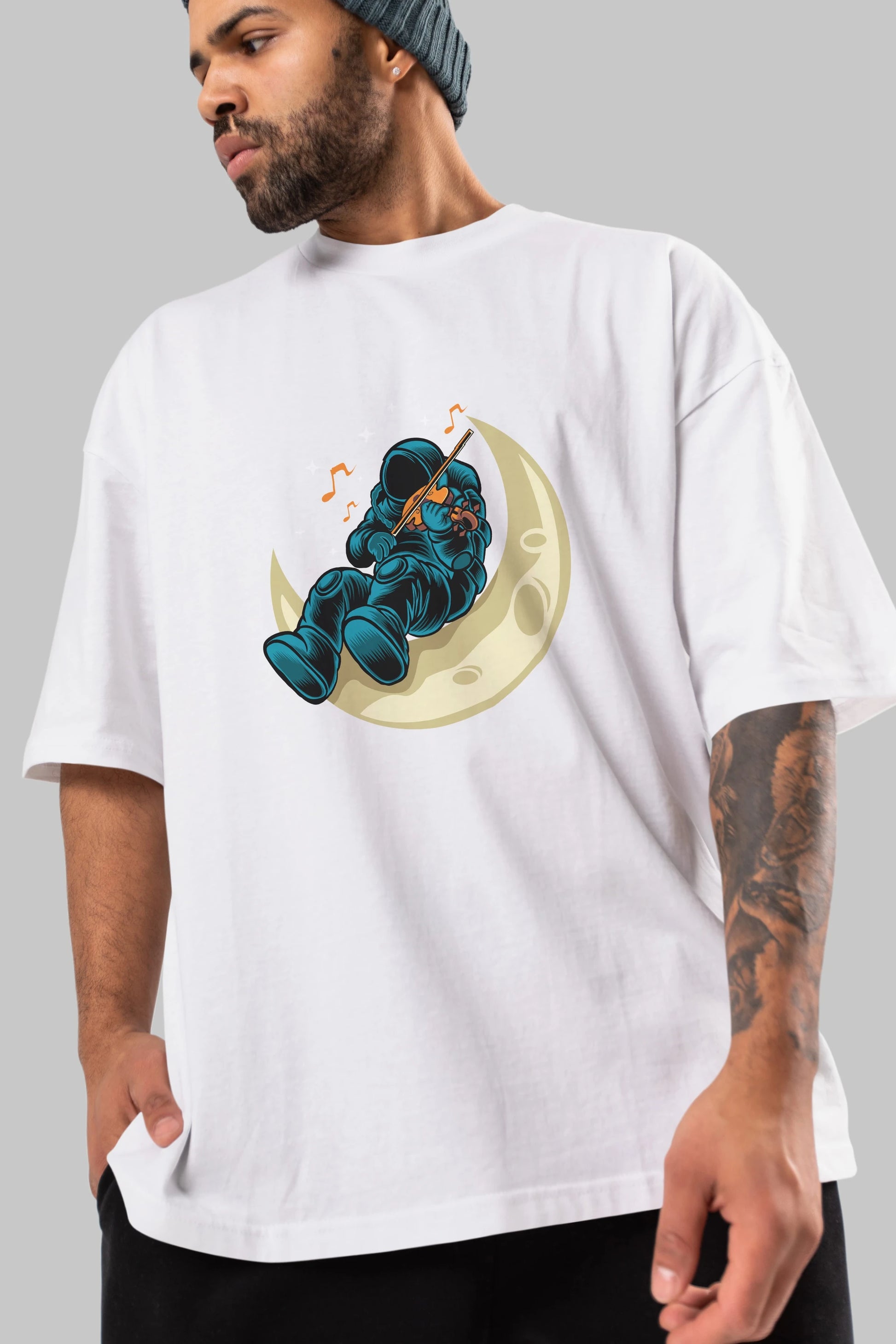 Playing Vionist in Space Ön Baskılı Oversize t-shirt Erkek Kadın Unisex
