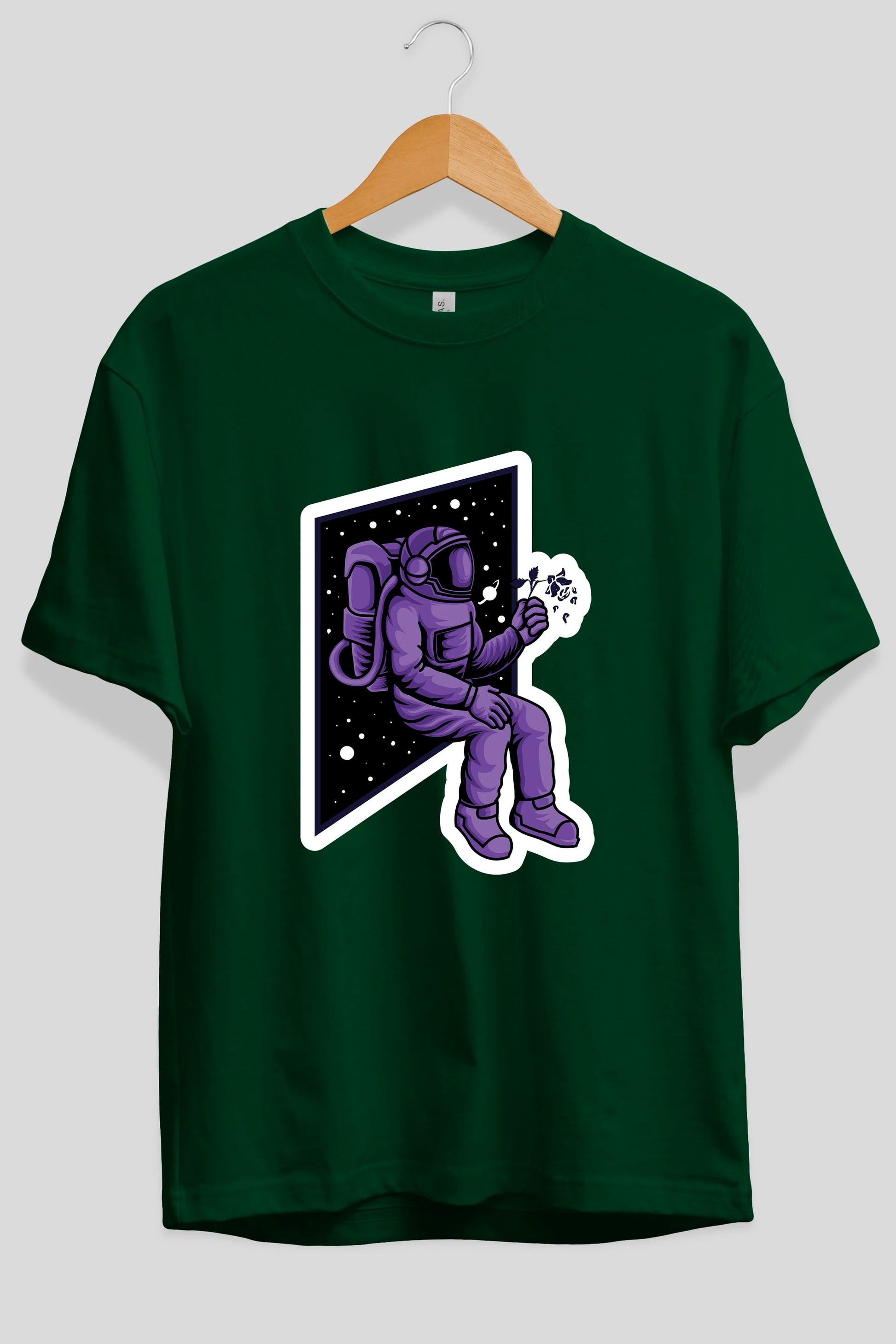 Astronaut holding black rose sticker Ön Baskılı Oversize t-shirt Erkek Kadın Unisex