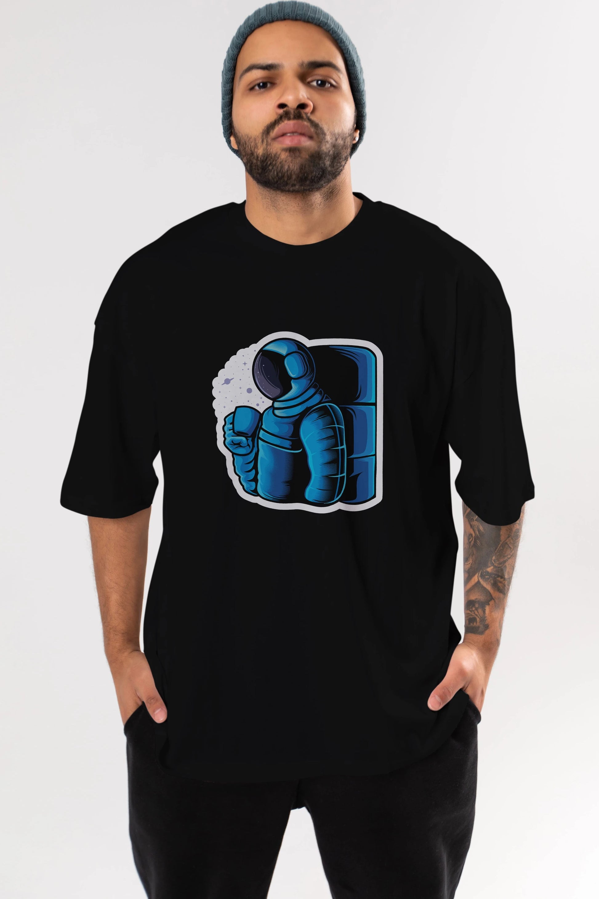 Drinking coffee in space sticker Ön Baskılı Oversize t-shirt Erkek Kadın Unisex