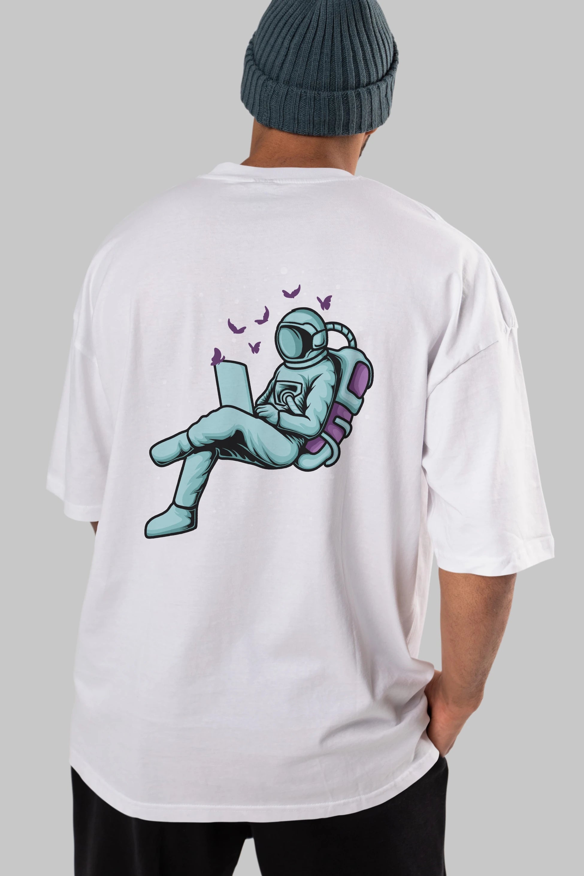 Work with Butterflies in Space Arka Baskılı Oversize t-shirt Erkek Kadın Unisex