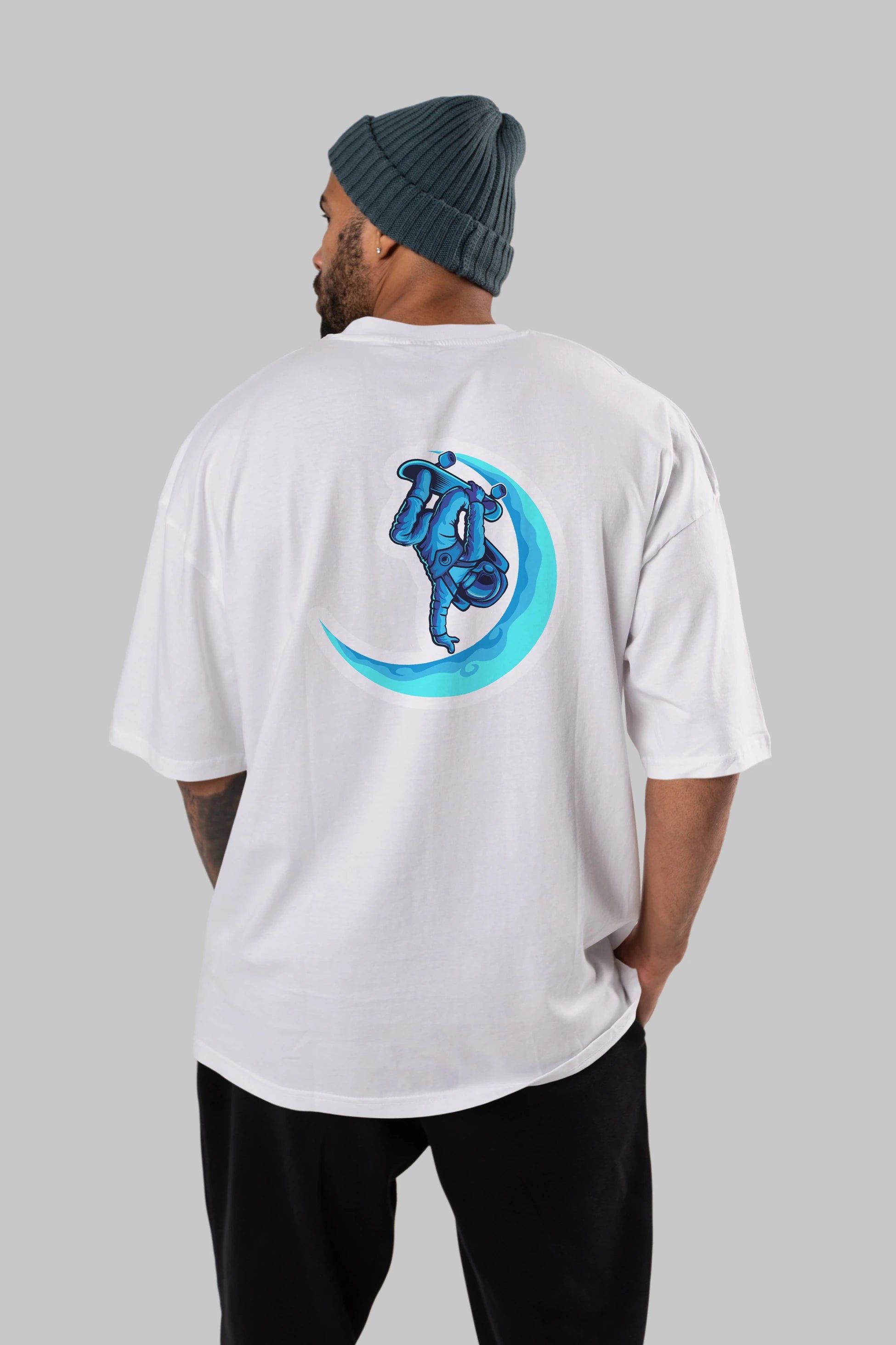 Skating on the moon sticker Arka Baskılı Oversize t-shirt Erkek Kadın Unisex