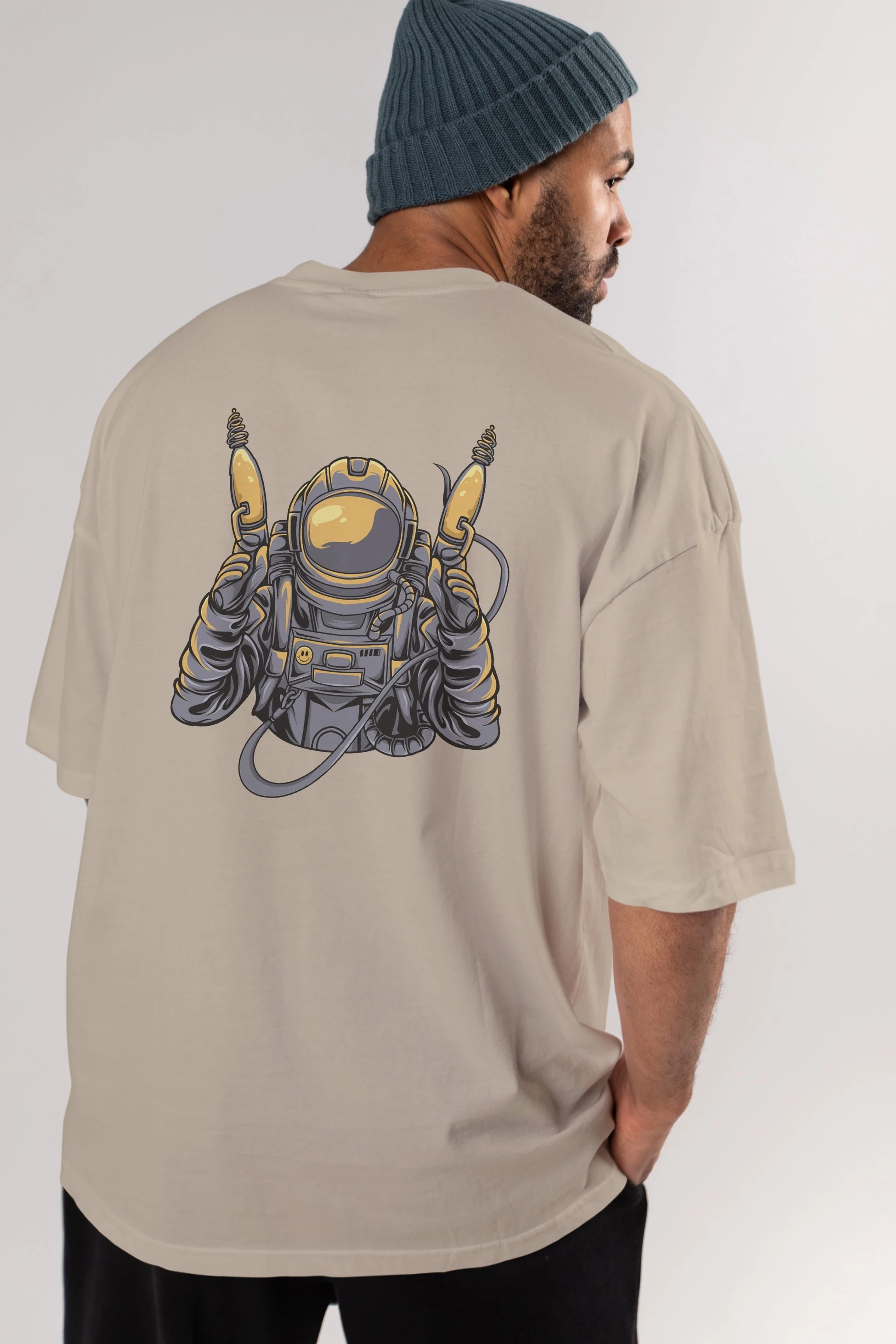 Alien Hunter Arka Baskılı Oversize t-shirt Erkek Kadın Unisex