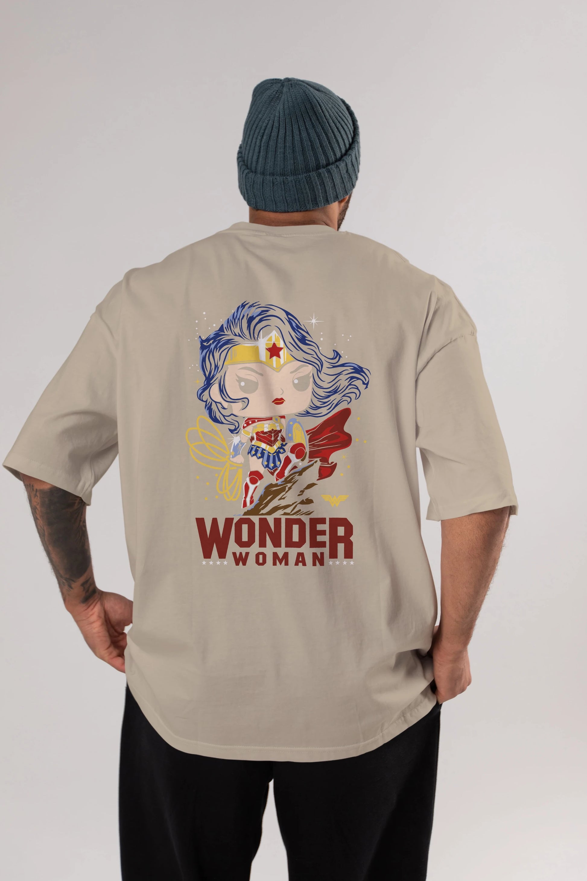 Wonder Woman (2) Arka Baskılı Oversize t-shirt Erkek Kadın Unisex %100 Pamuk Bisiklet Yaka tişort