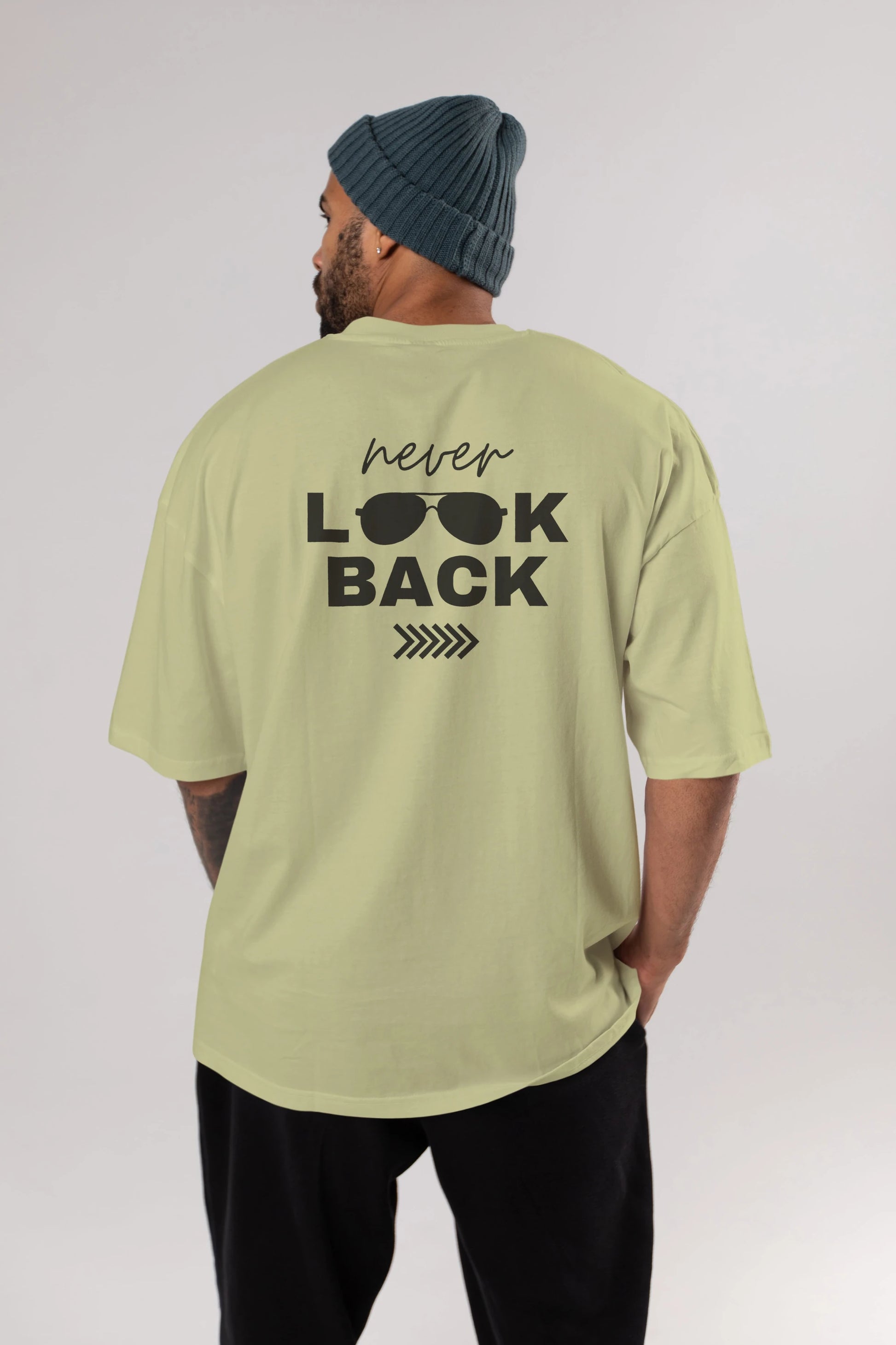Never Look Back Yazılı Arka Baskılı Oversize t-shirt Erkek Kadın Unisex