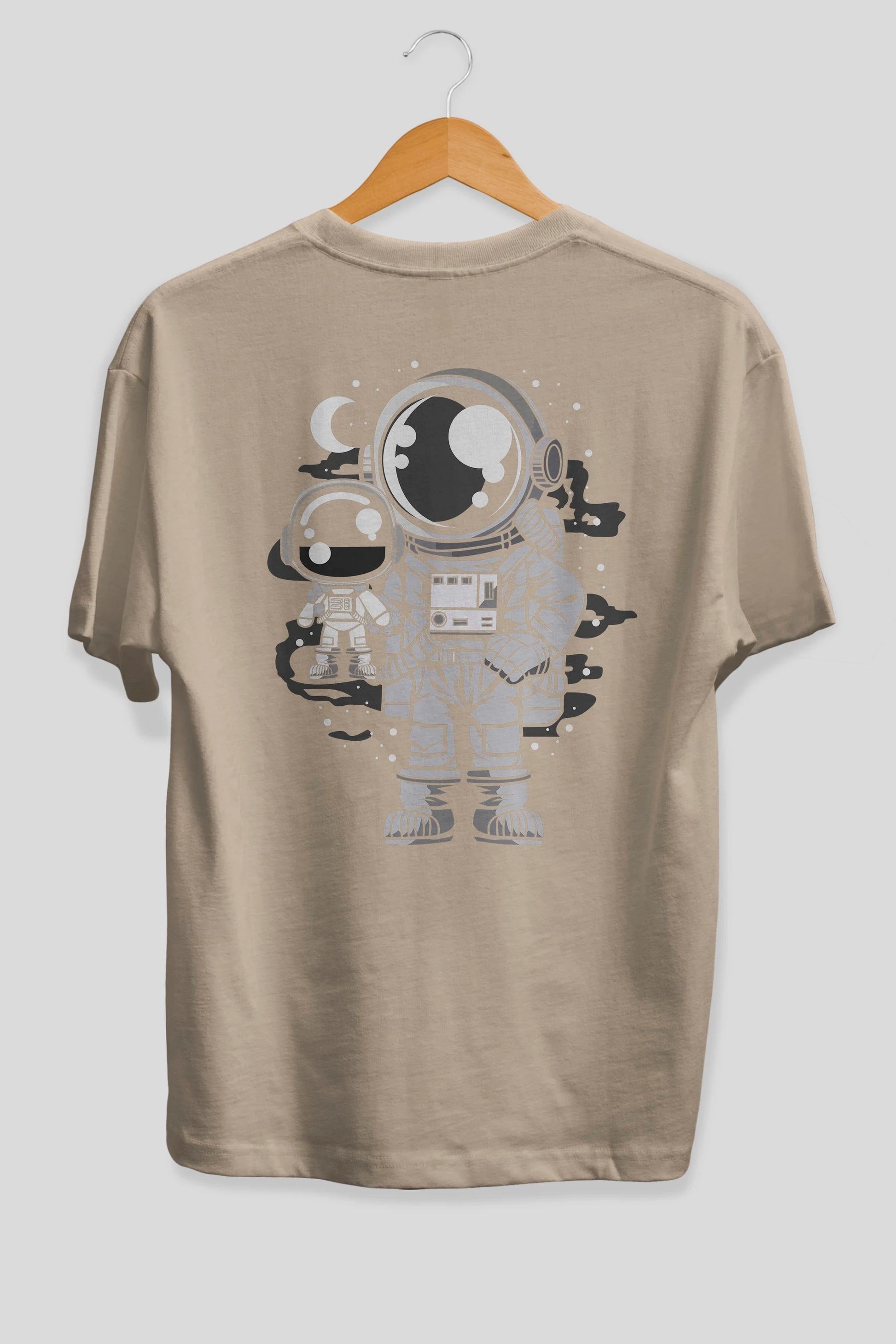 Astronaut And His Doll Arka Baskılı Oversize t-shirt Erkek Kadın Unisex