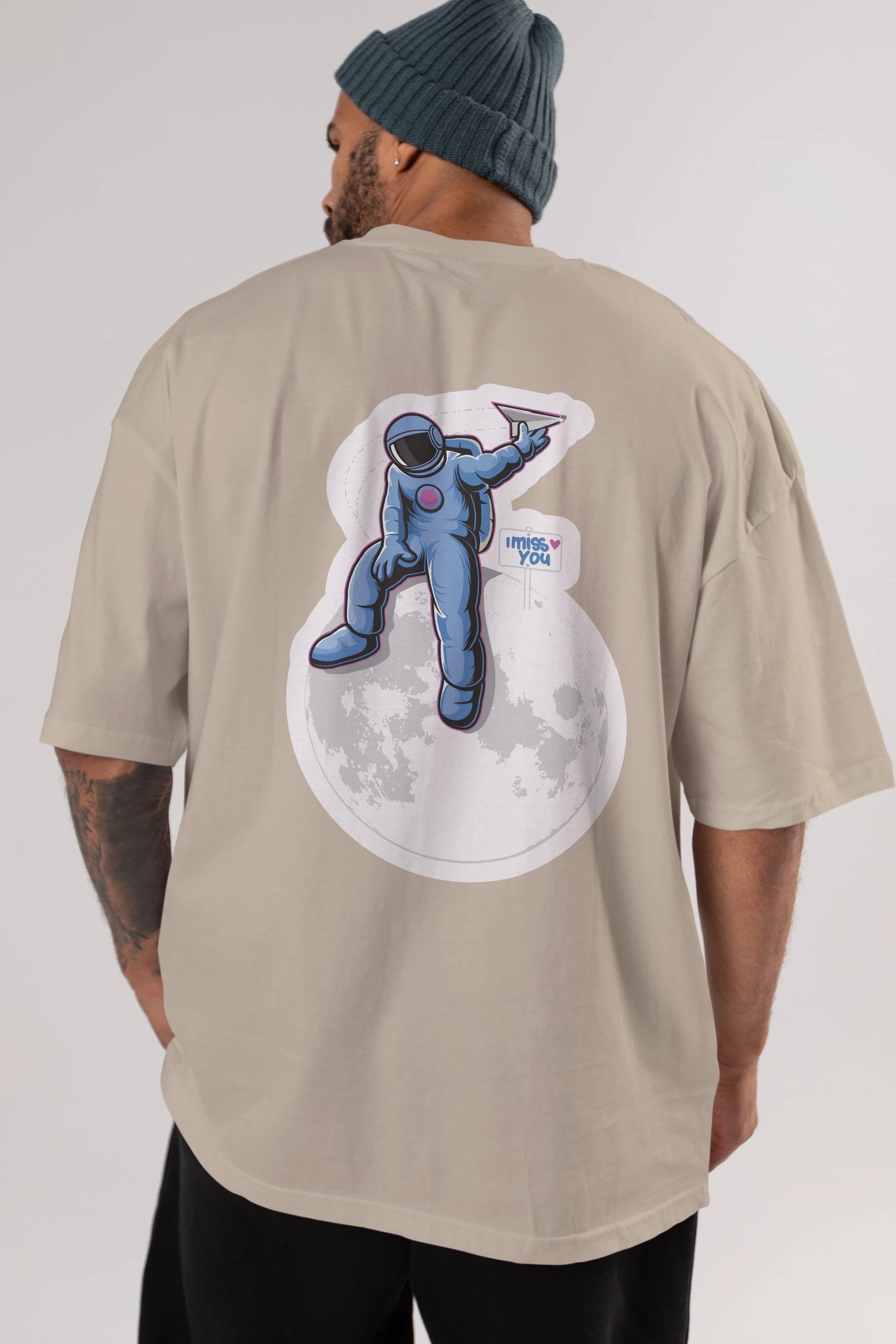 Astro Missing Earth Sticker Arka Baskılı Oversize t-shirt Erkek Kadın Unisex