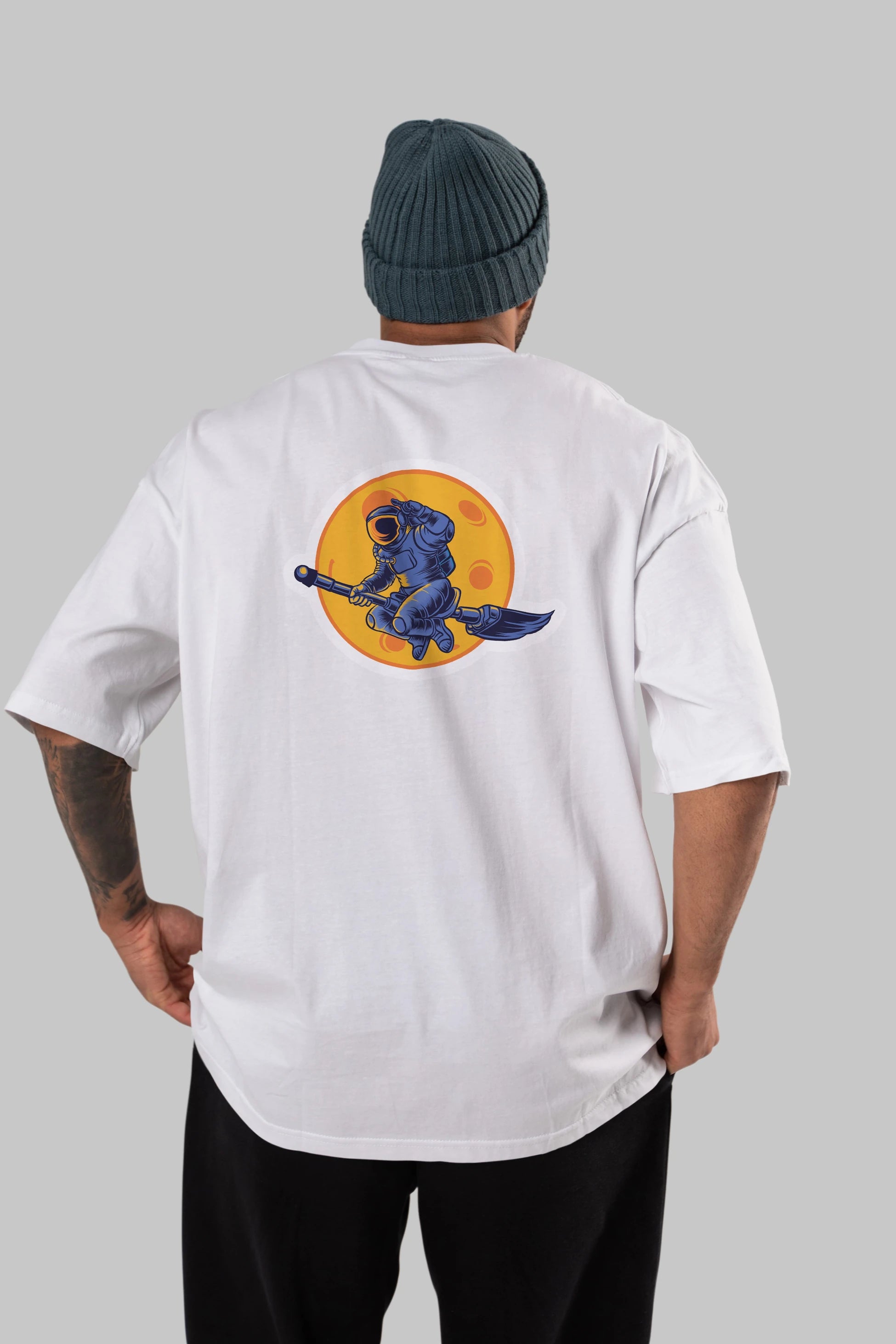 Space Witch Sticker Arka Baskılı Oversize t-shirt Erkek Kadın Unisex