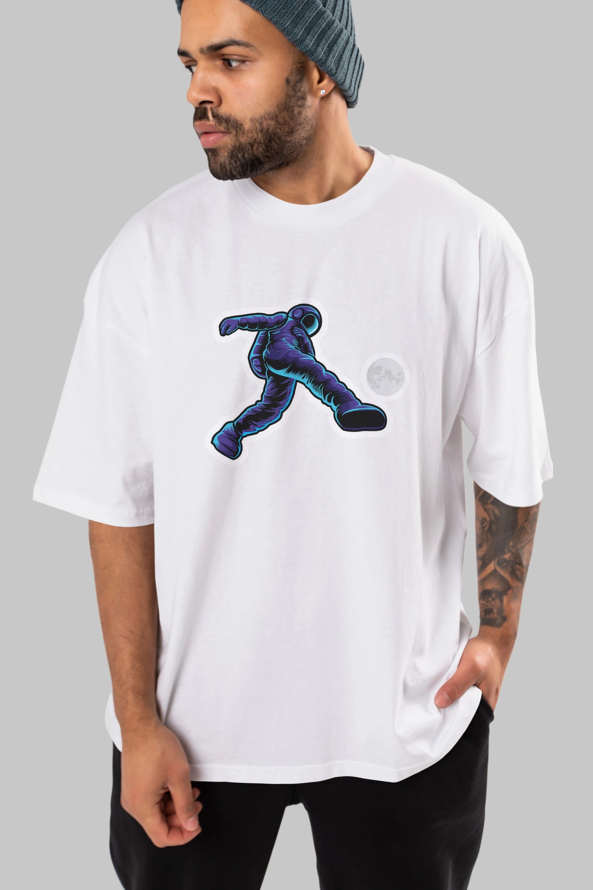 Astroball in Space Sticker Ön Baskılı Oversize t-shirt Erkek Kadın Unisex