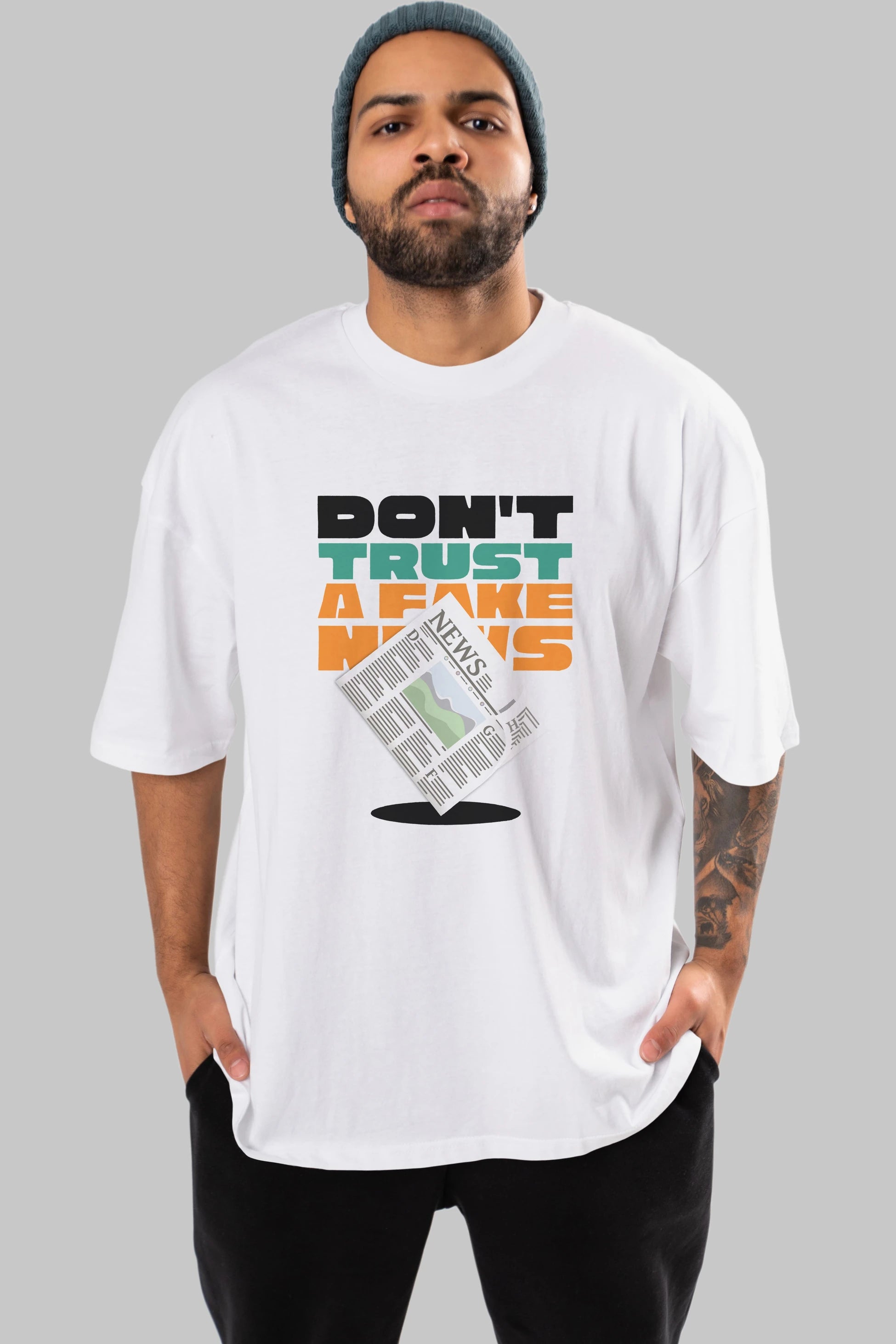 Dont Trust a Fake News Yazılı Ön Baskılı Oversize t-shirt Erkek Kadın Unisex