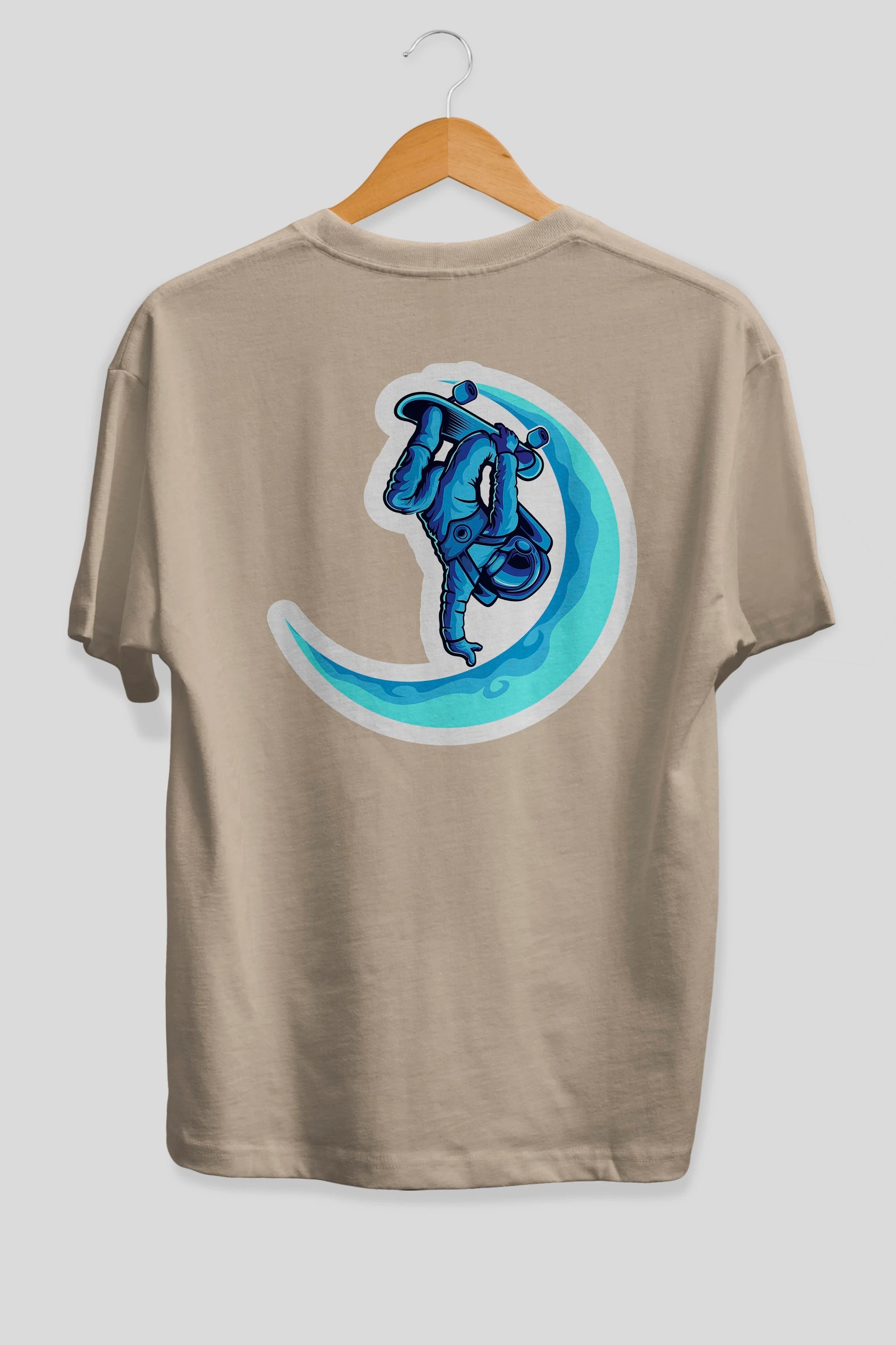 Skating on the moon sticker Arka Baskılı Oversize t-shirt Erkek Kadın Unisex