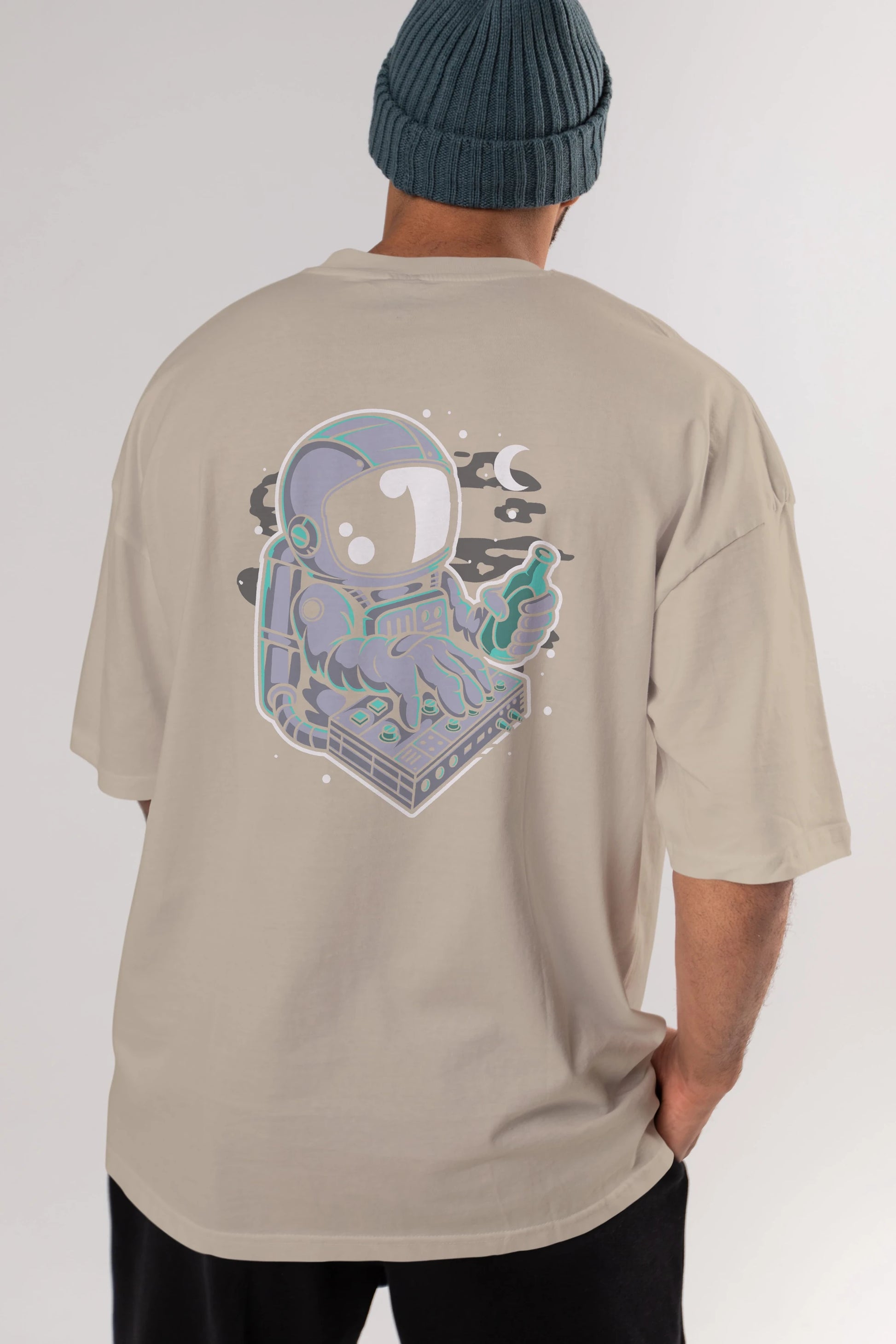 Astronaut Synth Arka Baskılı Oversize t-shirt Erkek Kadın Unisex