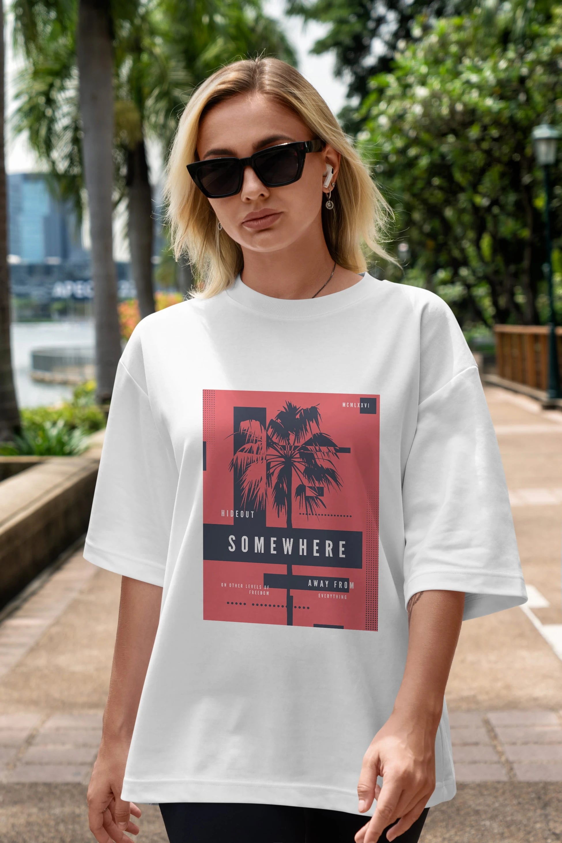 Hideout Somewhere Ön Baskılı Oversize t-shirt Erkek Kadın Unisex