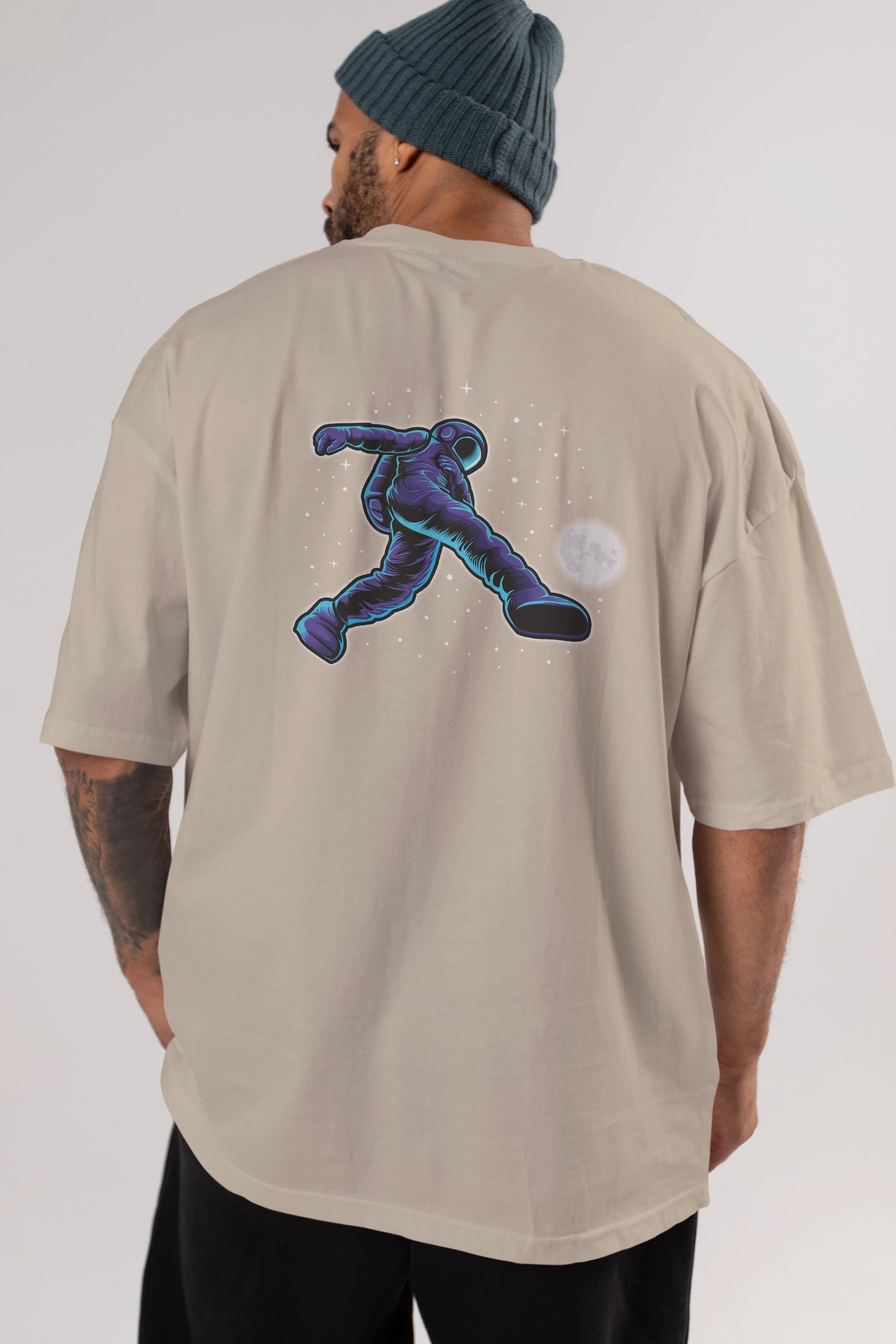 Astroball in Space Arka Baskılı Oversize t-shirt Erkek Kadın Unisex