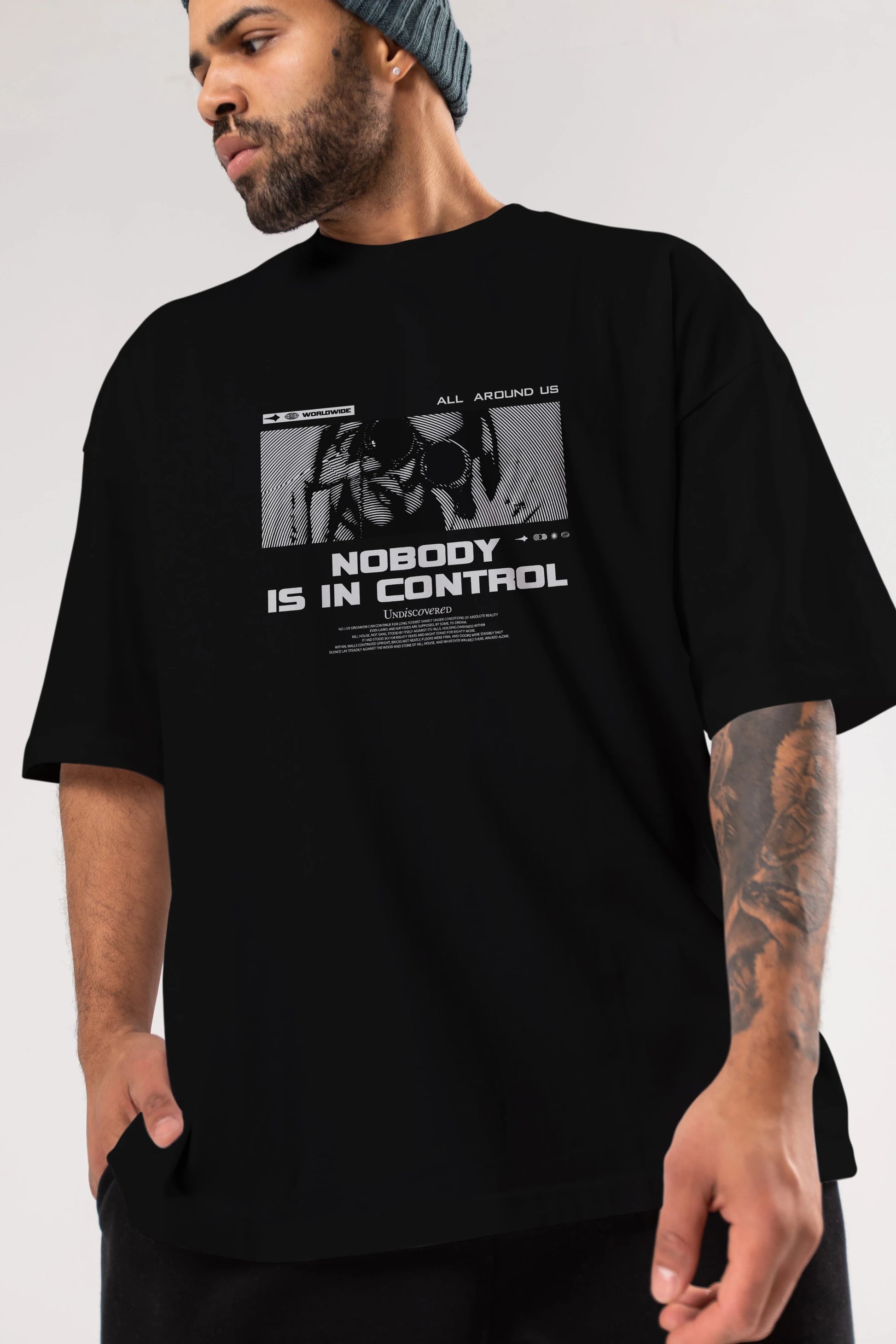Nobody is in Control Ön Baskılı Oversize t-shirt Erkek Kadın Unisex
