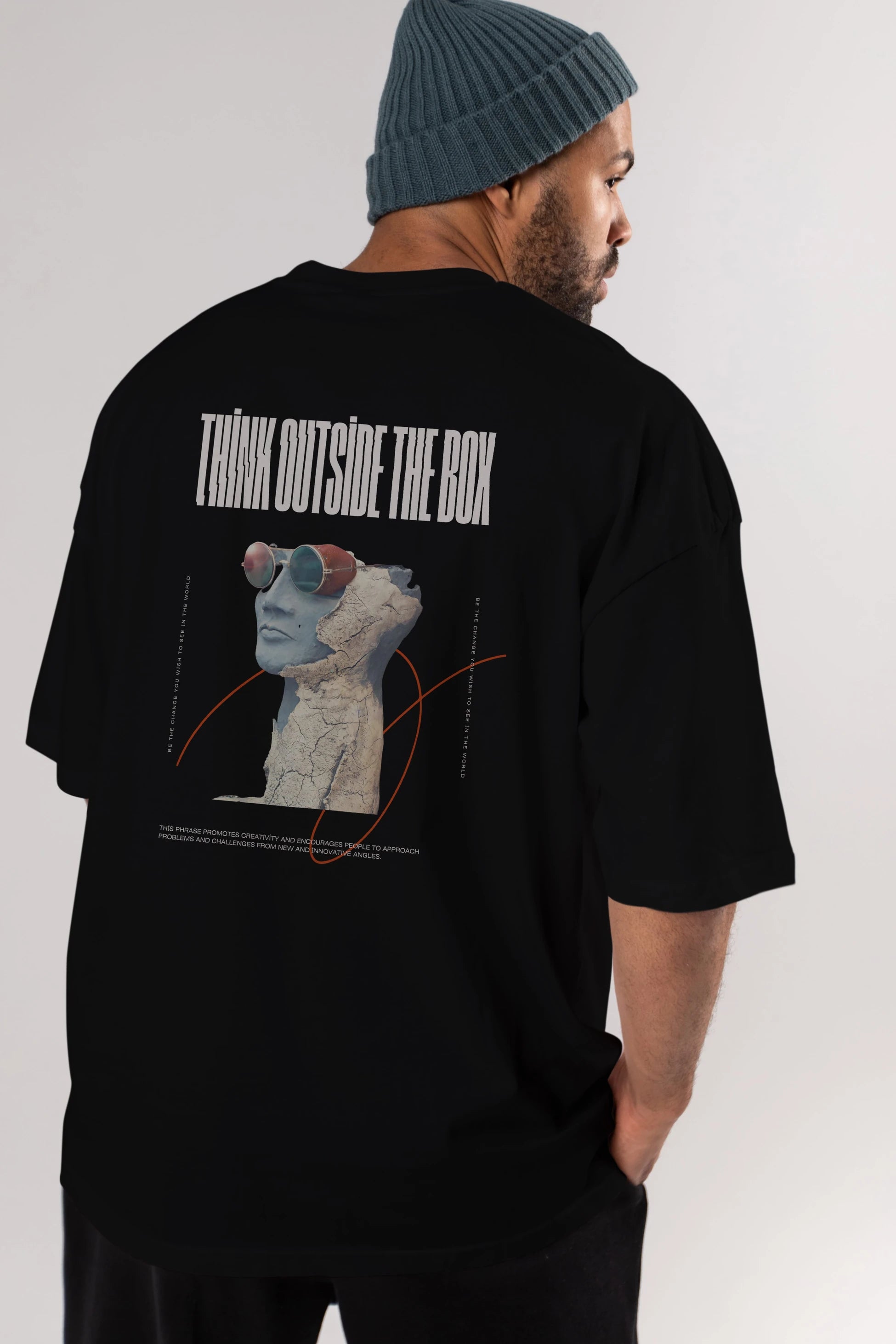 Think Outside The Box Arka Baskılı Oversize t-shirt Erkek Kadın Unisex