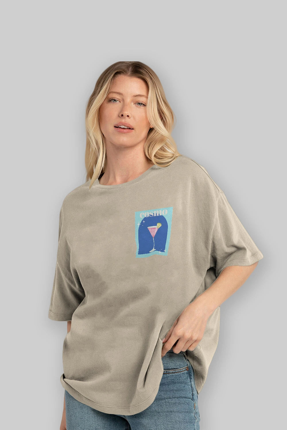 Cosmopolitan 2 Ön Sol Baskılı Oversize t-shirt Erkek Kadın Unisex %100 Pamuk Bisiklet Yaka tişort