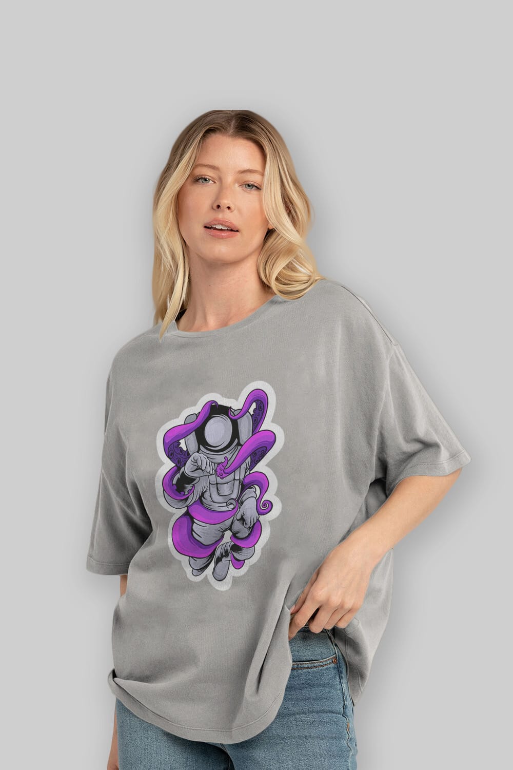 Astronaut fighting octopus sticker Ön Baskılı Oversize t-shirt Erkek Kadın Unisex