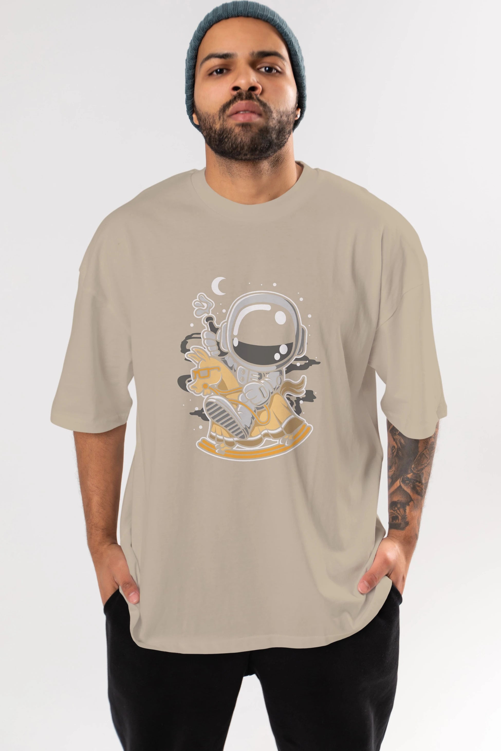 Astronaut RidingToy Horse Ön Baskılı Oversize t-shirt Erkek Kadın Unisex