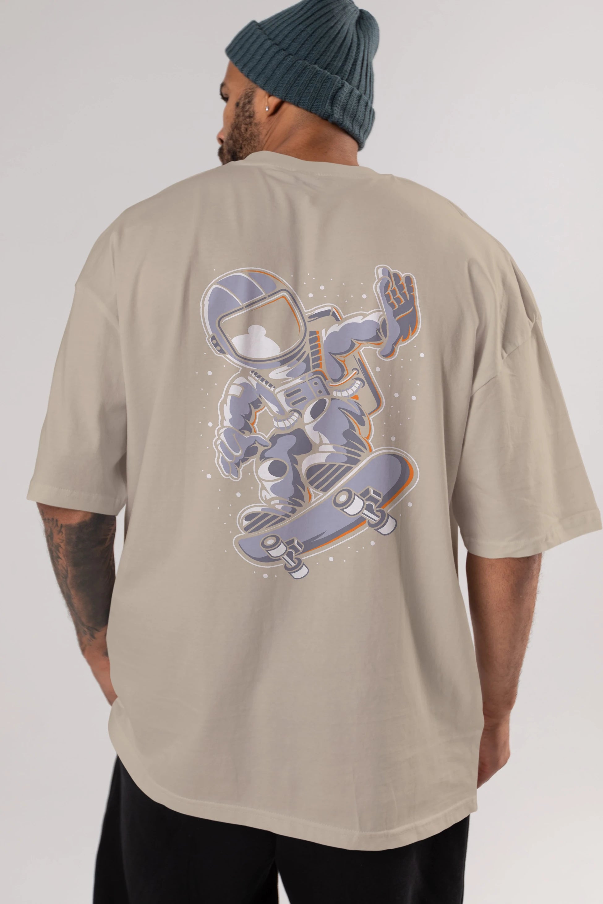 Astronaut Skateboard Arka Baskılı Oversize t-shirt Erkek Kadın Unisex