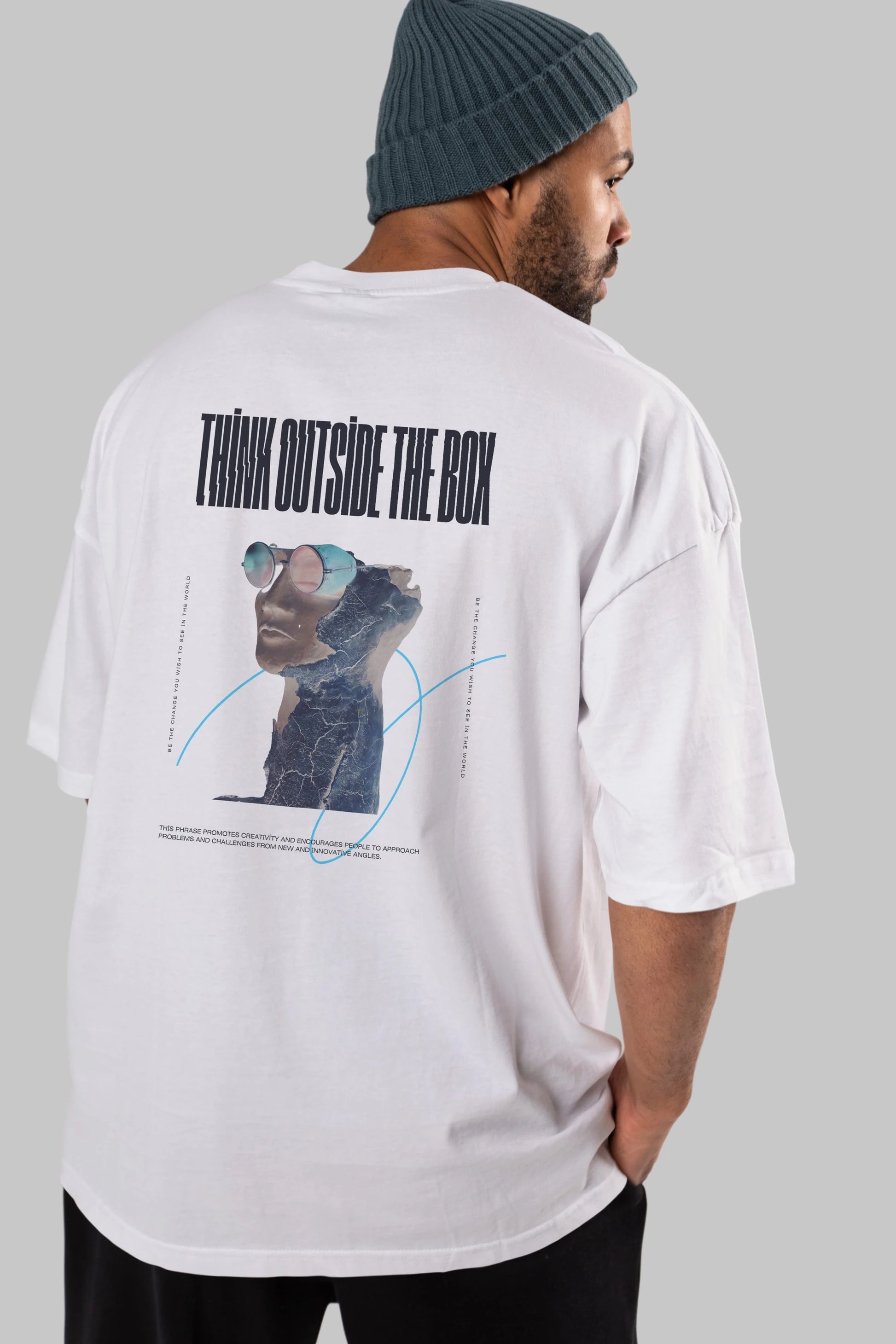Think Outside The Box Arka Baskılı Oversize t-shirt Erkek Kadın Unisex