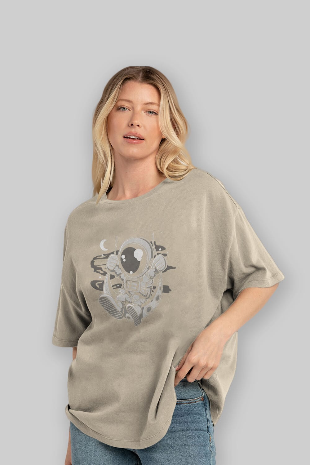 Astronaut Moon Swinger Ön Baskılı Oversize t-shirt Erkek Kadın Unisex