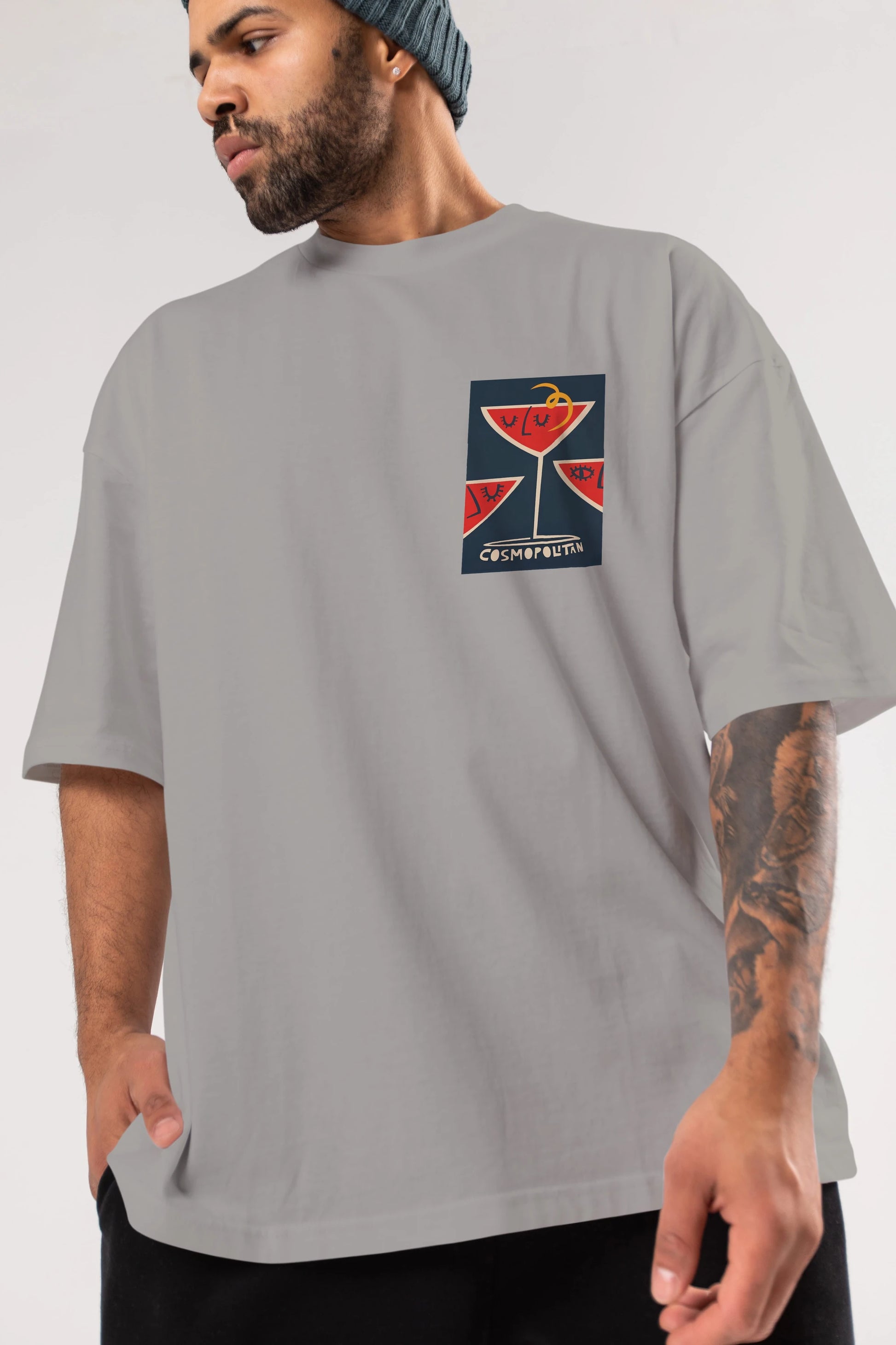 Cosmopolitan 4 Ön Sol Baskılı Oversize t-shirt Erkek Kadın Unisex %100 Pamuk Bisiklet Yaka tişort