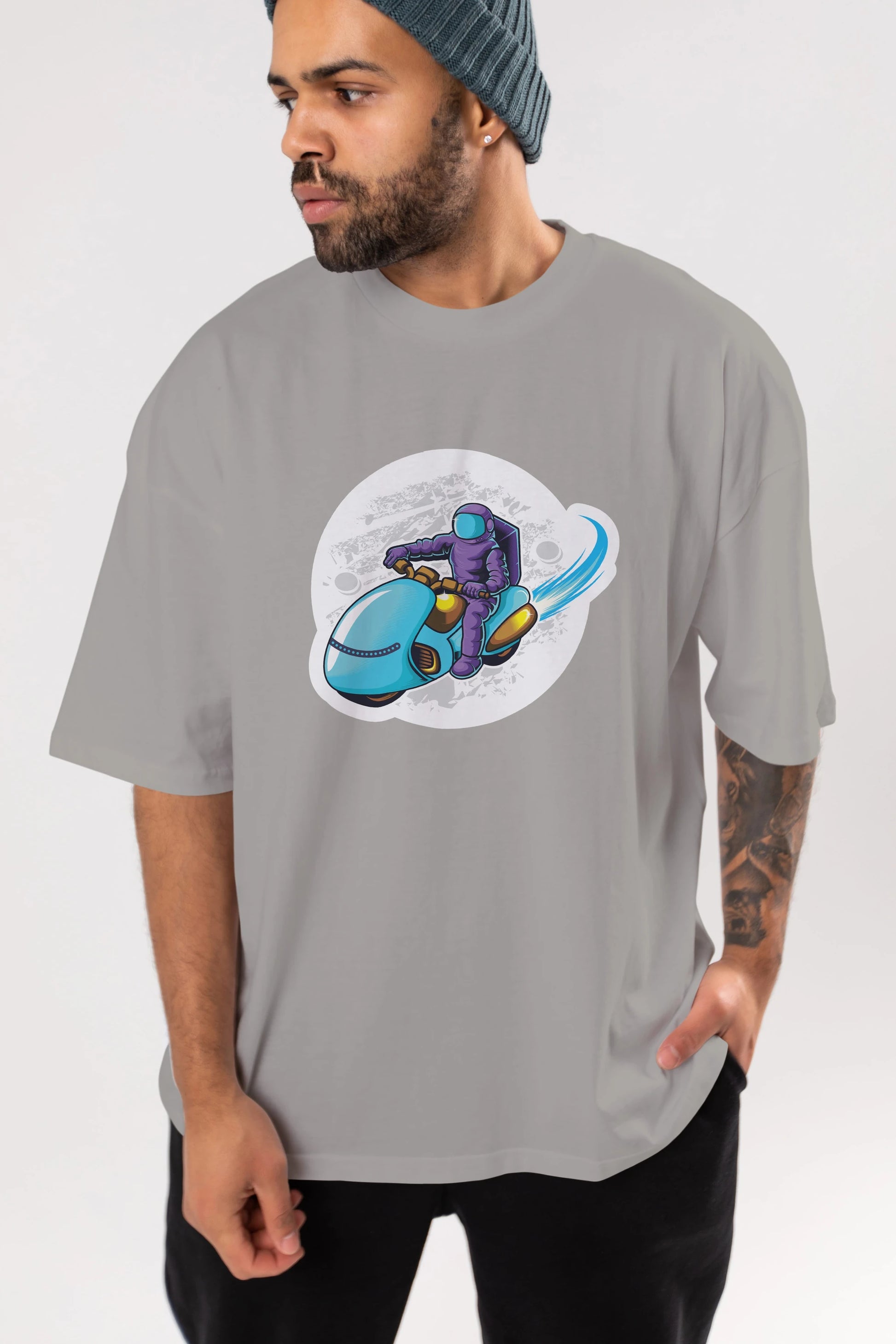 Astrorider in Space Sticker Ön Baskılı Oversize t-shirt Erkek Kadın Unisex