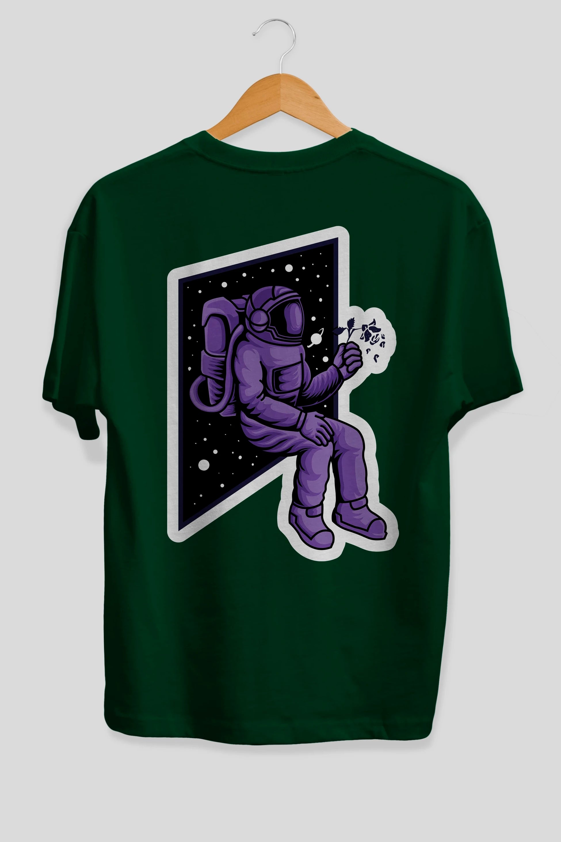Astronaut holding black rose sticker Arka Baskılı Oversize t-shirt Erkek Kadın Unisex