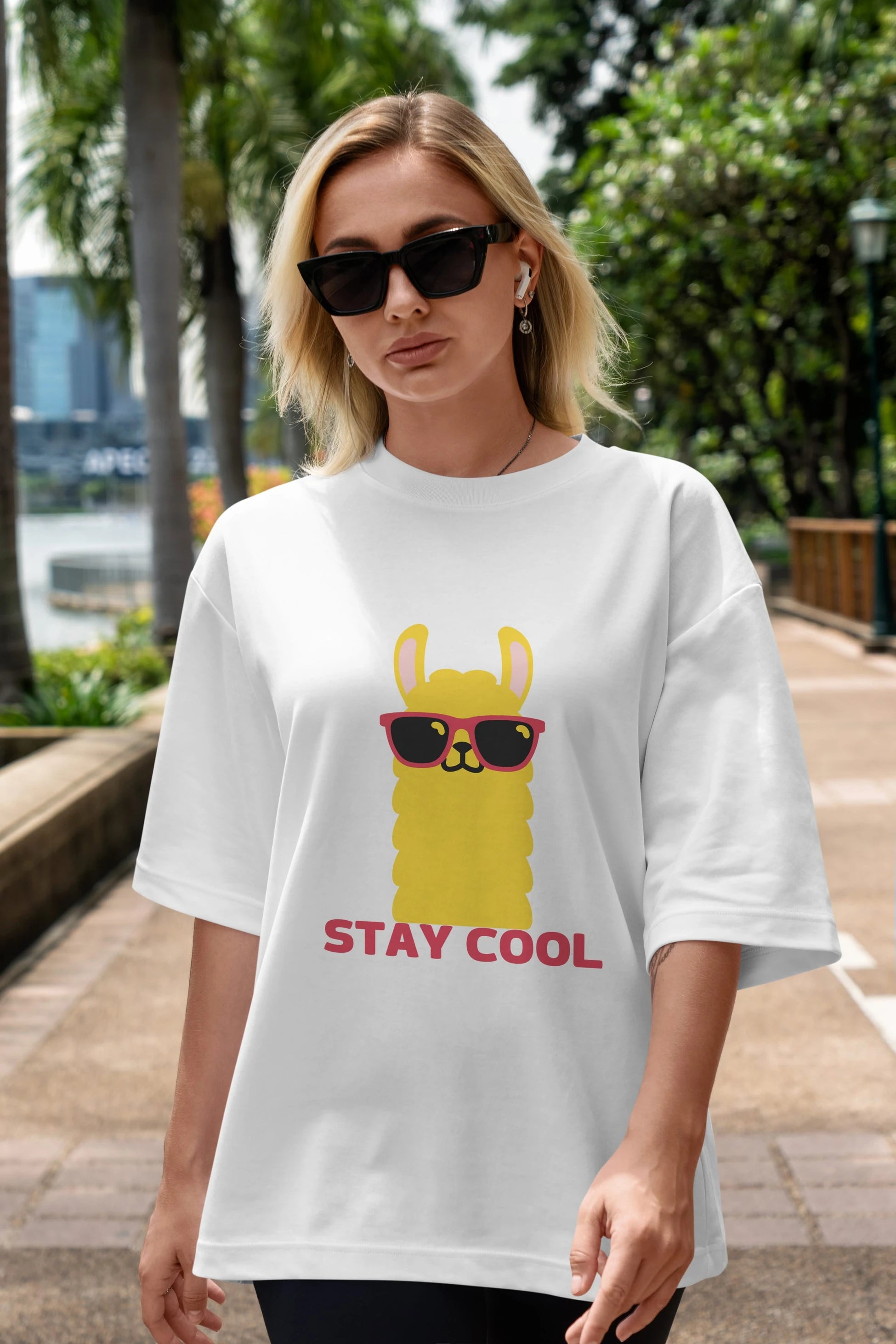 Stay Cool Yazılı Lama Ön Baskılı Oversize t-shirt Erkek Kadın Unisex