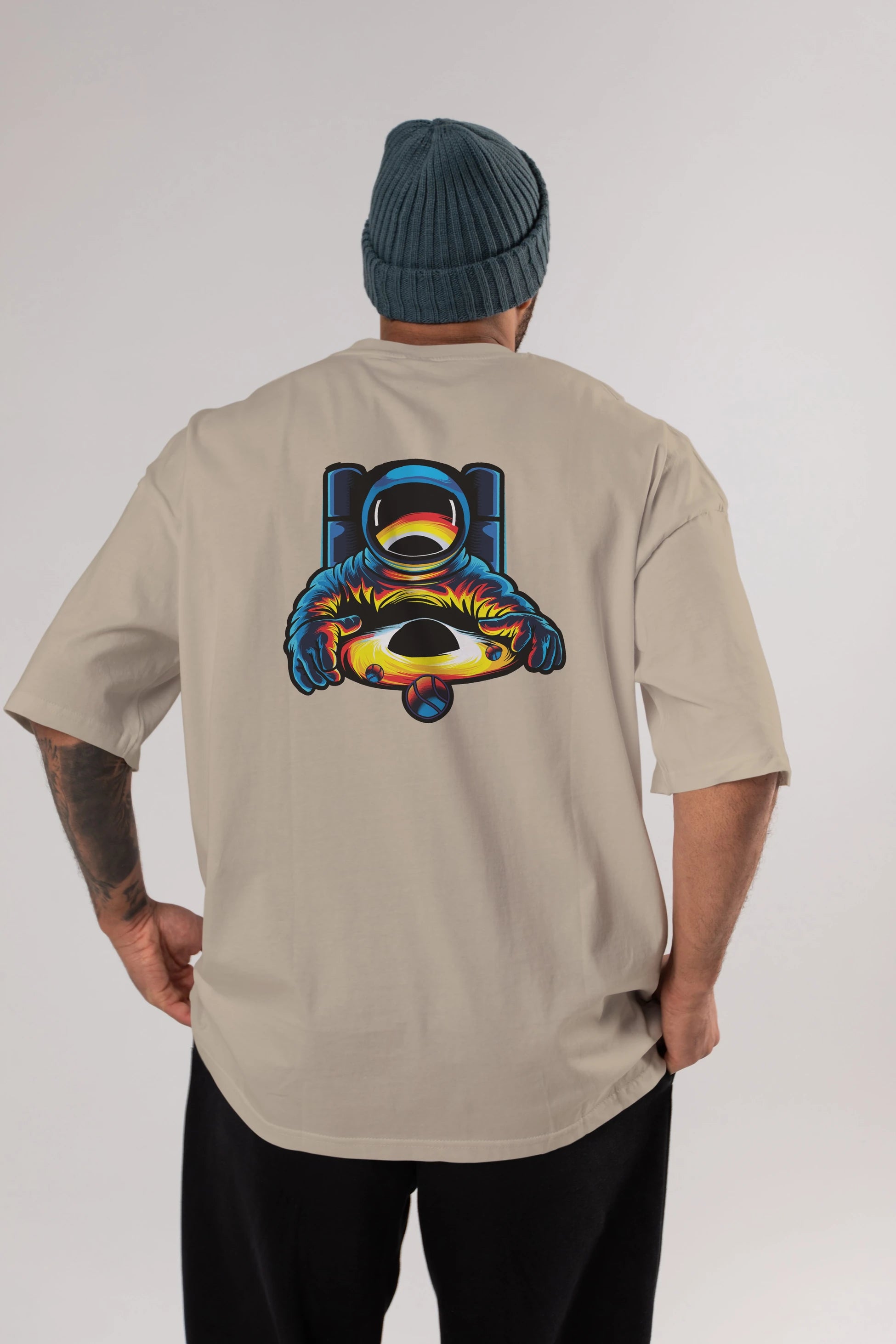 Astronaut & Black Hole Arka Baskılı Oversize t-shirt Erkek Kadın Unisex