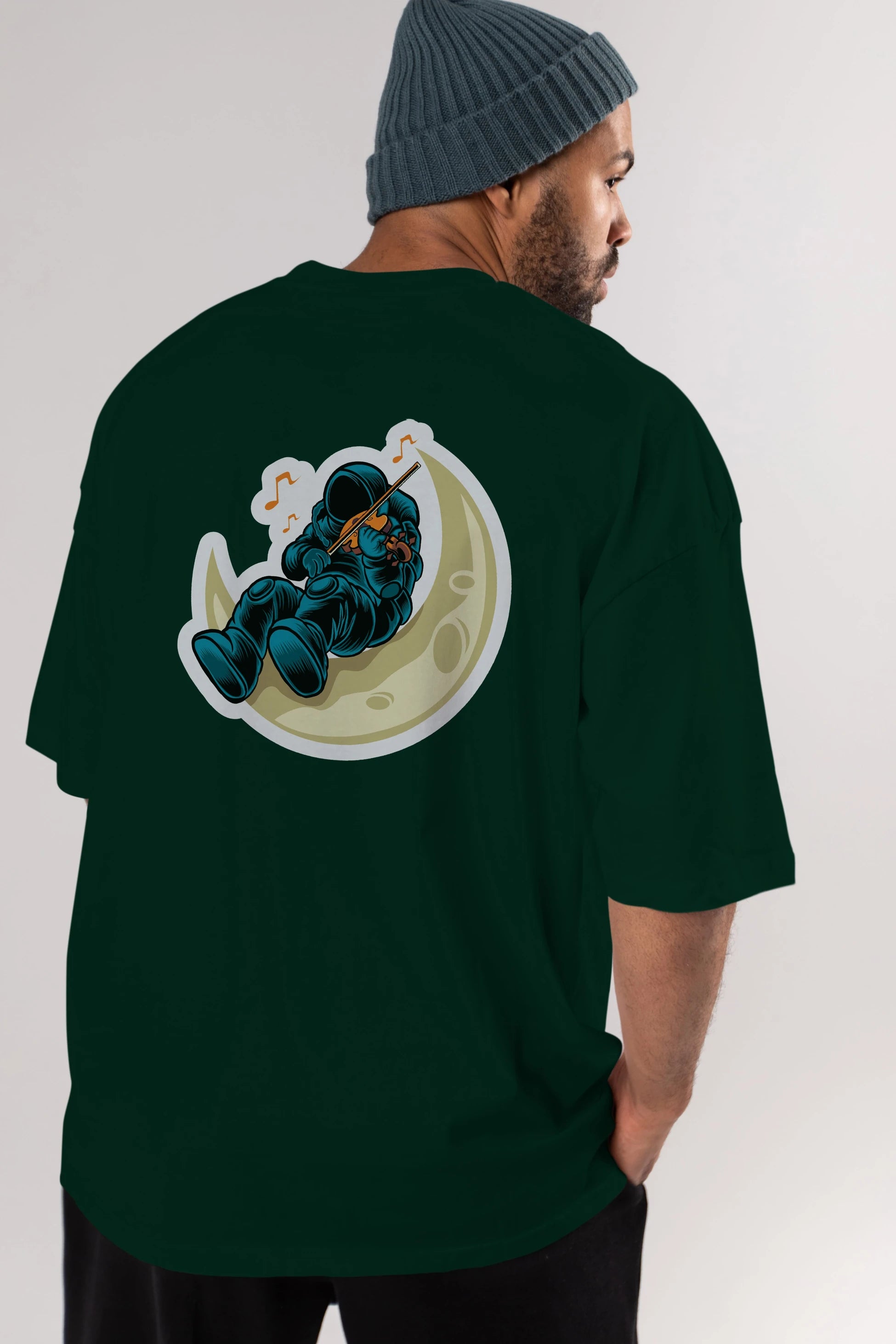 Playing Vionist in Space Sticker Arka Baskılı Oversize t-shirt Erkek Kadın Unisex