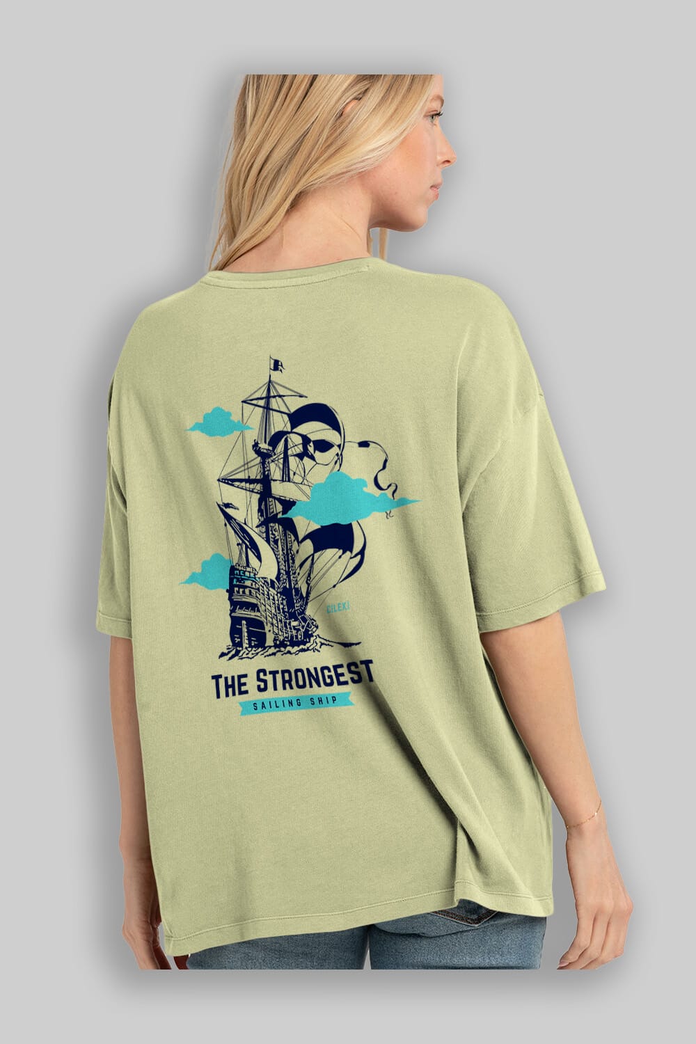The Strongest Yazılı Arka Baskılı Oversize t-shirt Erkek Kadın Unisex