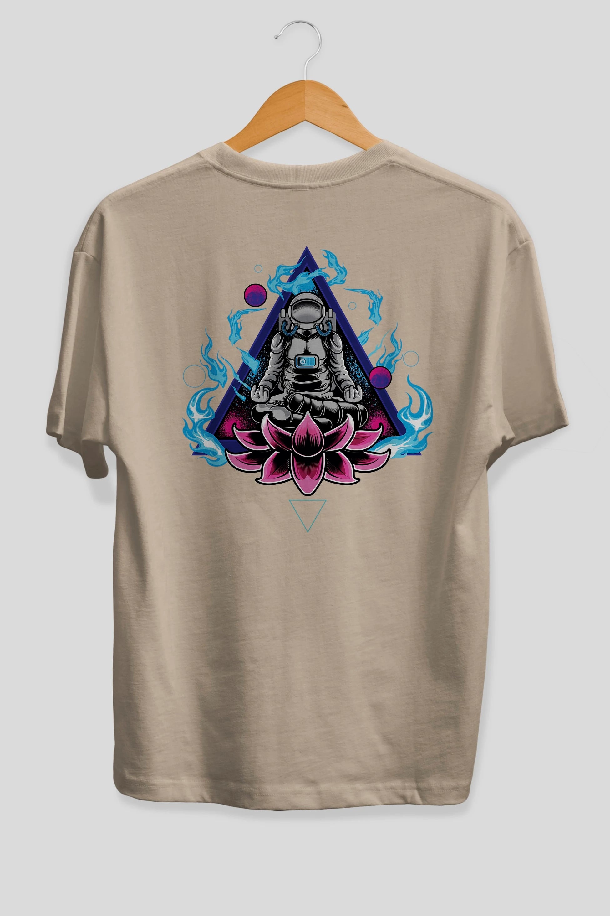 Astronaut Meditation (2) Arka Baskılı Oversize t-shirt Erkek Kadın Unisex