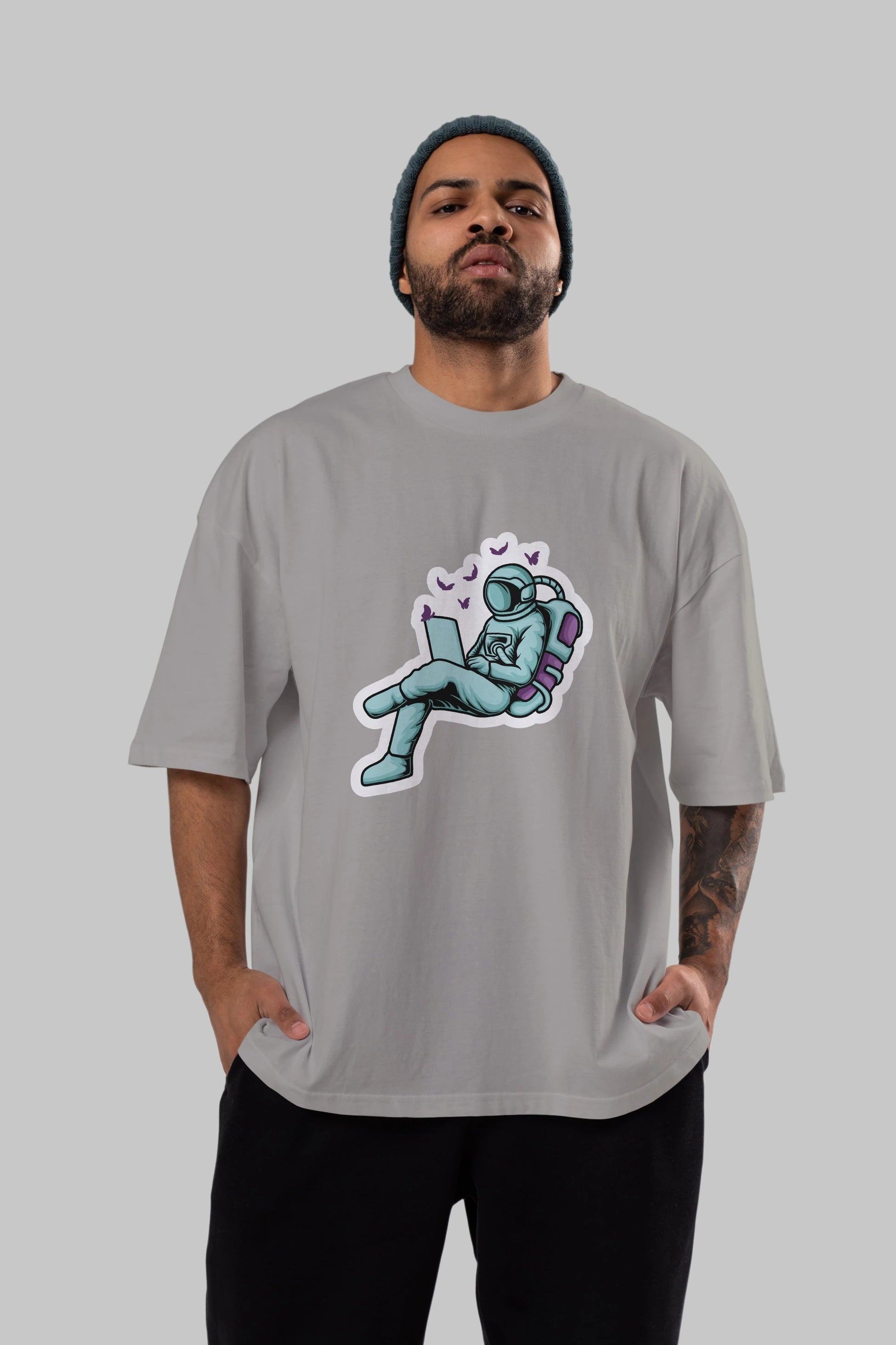 Work with Butterflies in Space Sticker Ön Baskılı Oversize t-shirt Erkek Kadın Unisex