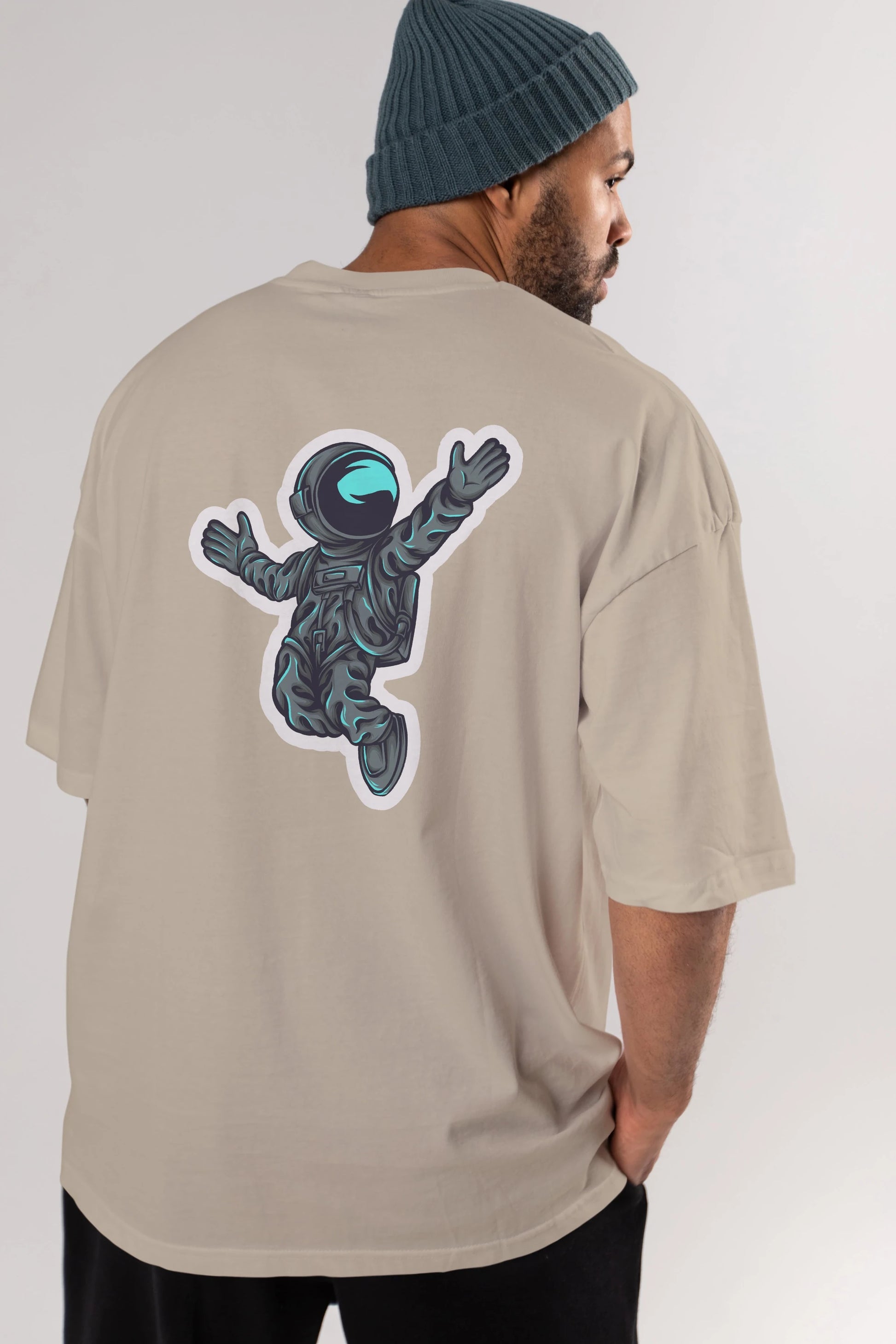 Happy Astronaut Sticker Arka Baskılı Oversize t-shirt Erkek Kadın Unisex