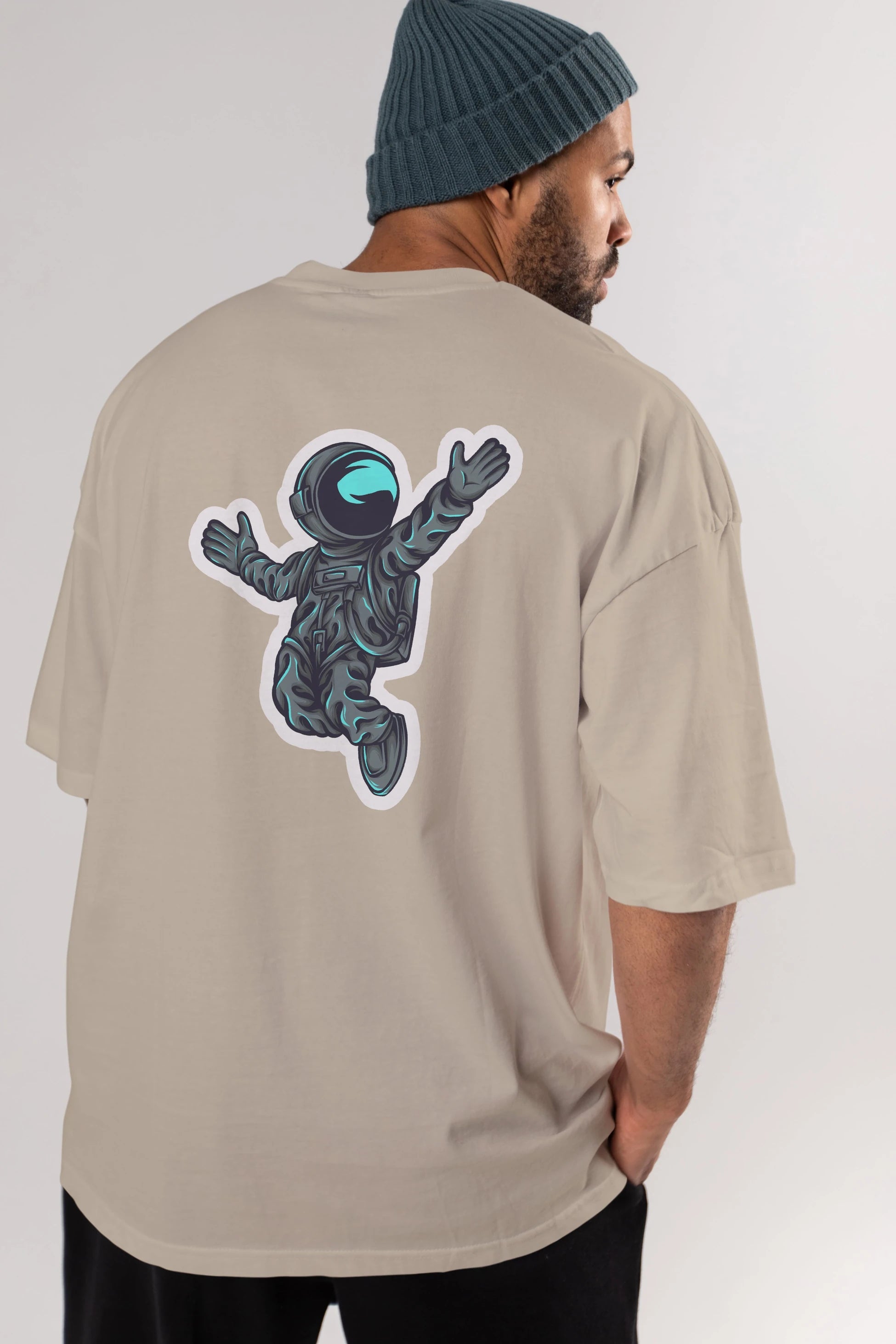 Happy Astronaut Sticker Arka Baskılı Oversize t-shirt Erkek Kadın Unisex