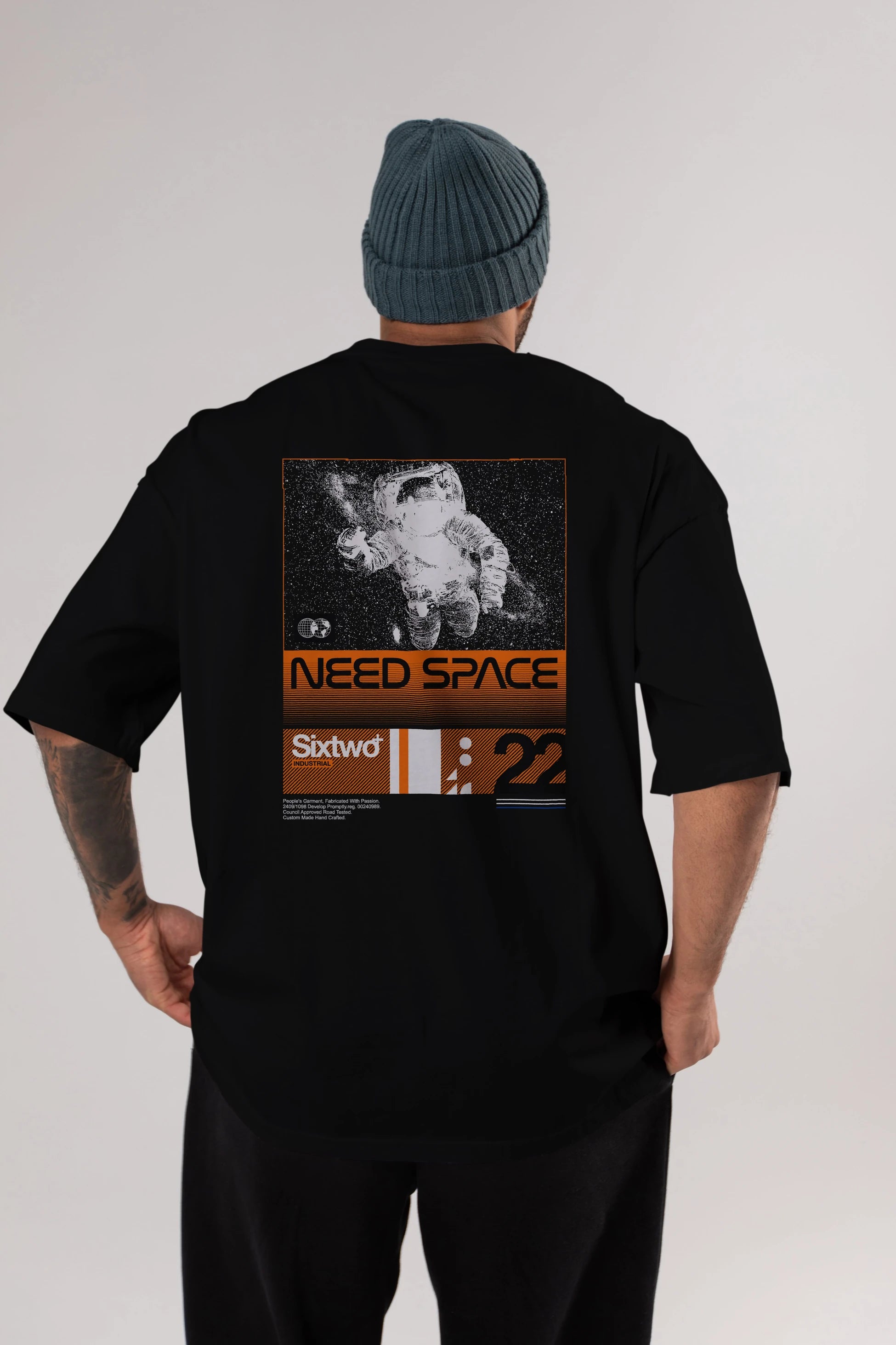 Need Space Arka Baskılı Oversize t-shirt Erkek Kadın Unisex