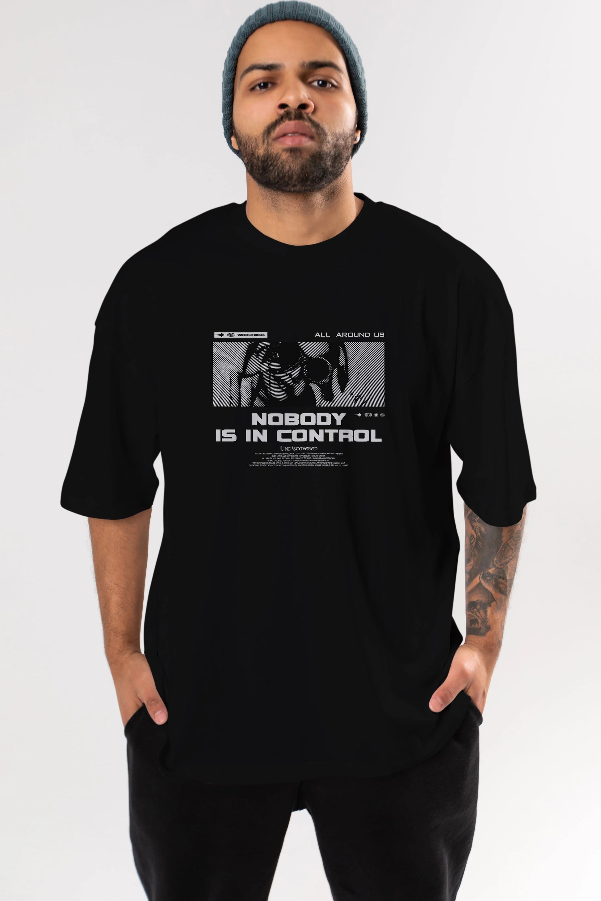 Nobody is in Control Ön Baskılı Oversize t-shirt Erkek Kadın Unisex