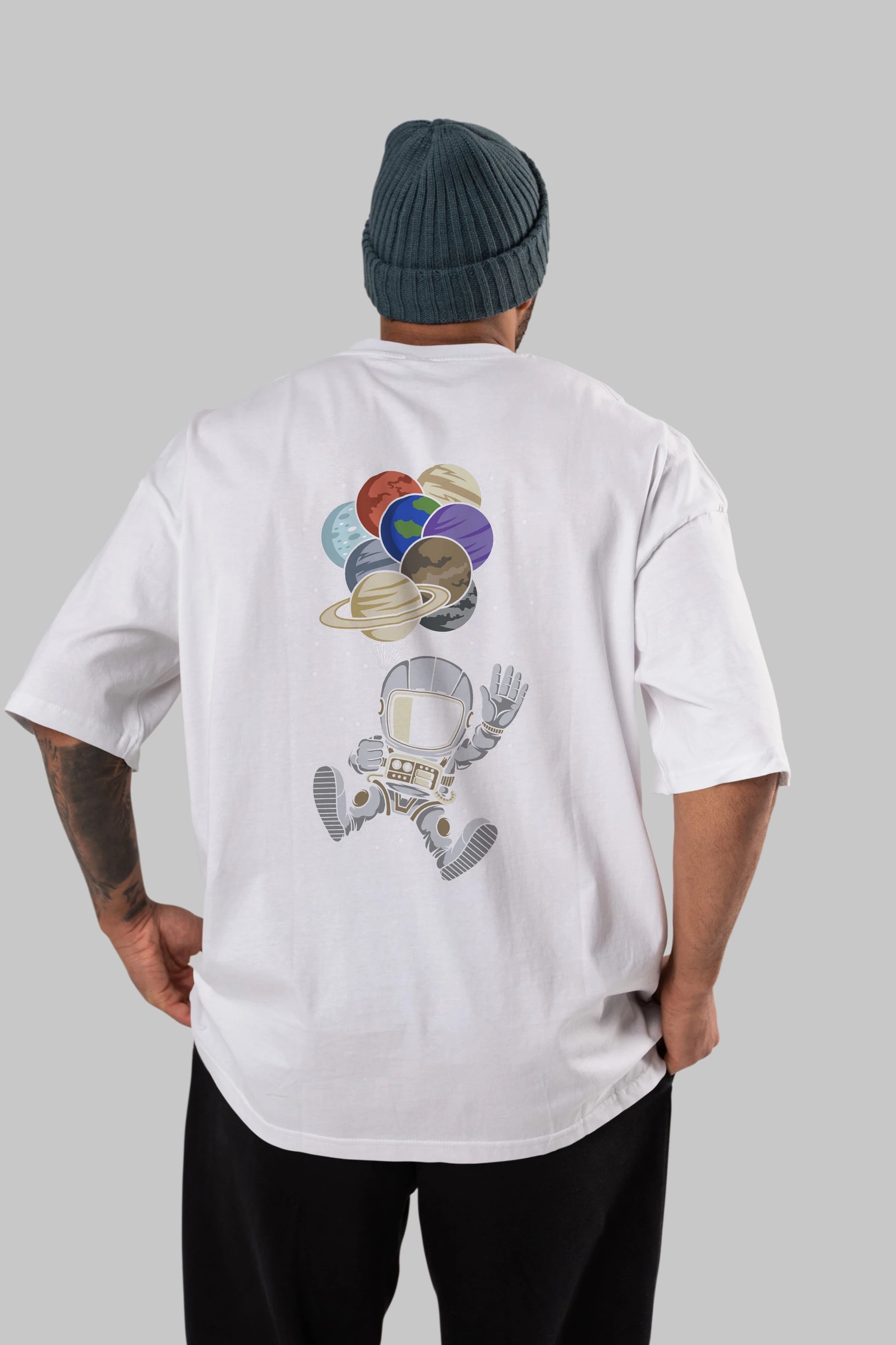 Astronaut Baloon Planets Arka Baskılı Oversize t-shirt Erkek Kadın Unisex