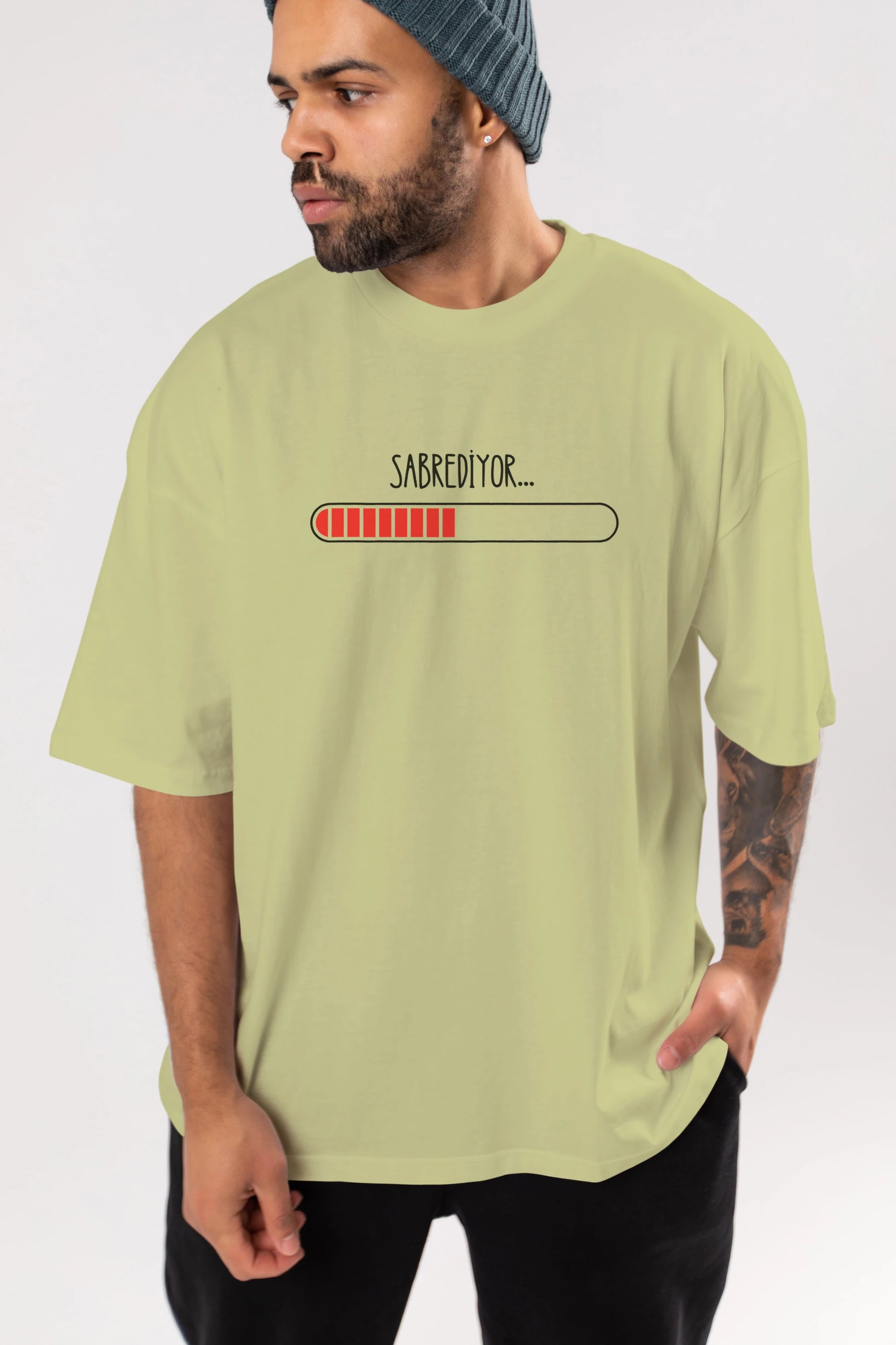 Sabrediyor Yazılı Ön Baskılı Oversize t-shirt Erkek Kadın Unisex