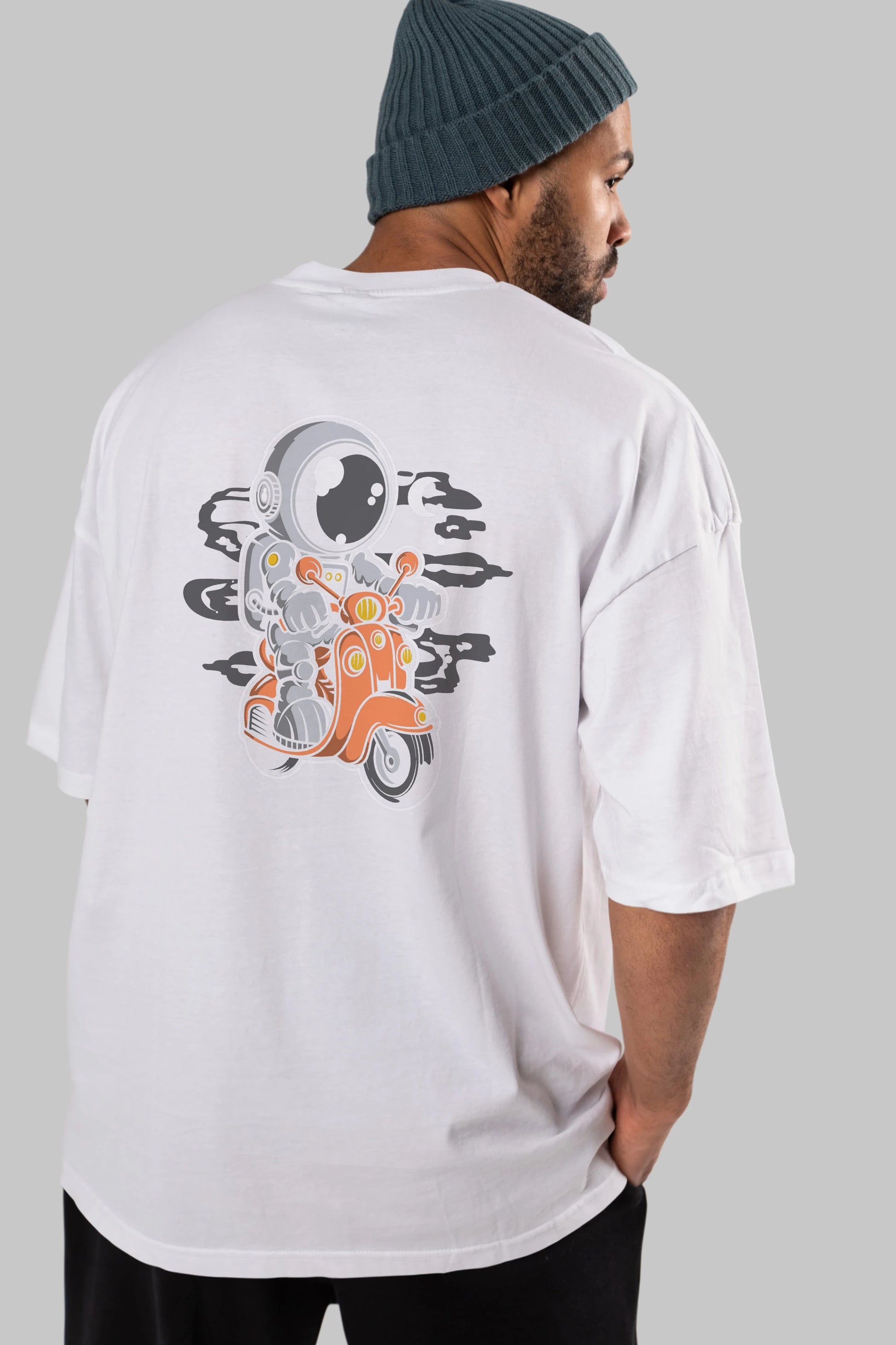 Astronaut Scooter Arka Baskılı Oversize t-shirt Erkek Kadın Unisex