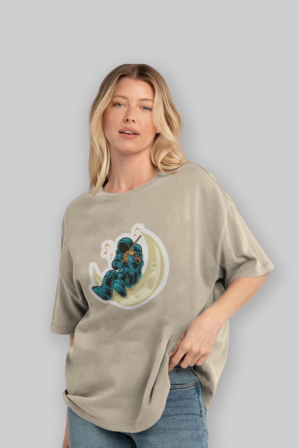 Playing Vionist in Space Sticker Ön Baskılı Oversize t-shirt Erkek Kadın Unisex