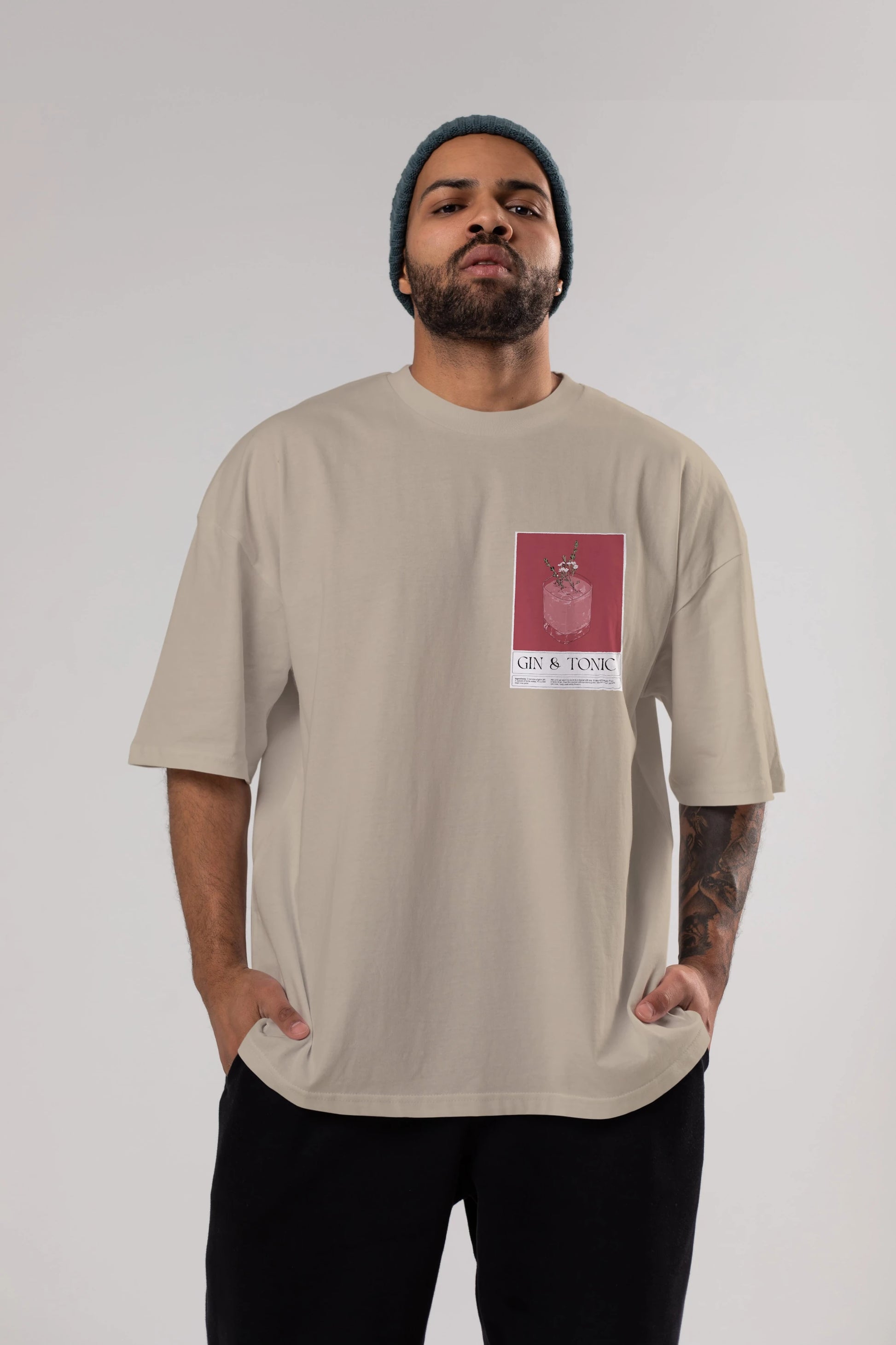 Gin Tonic 4 Ön Sol Baskılı Oversize t-shirt Erkek Kadın Unisex %100 Pamuk Bisiklet Yaka tişort